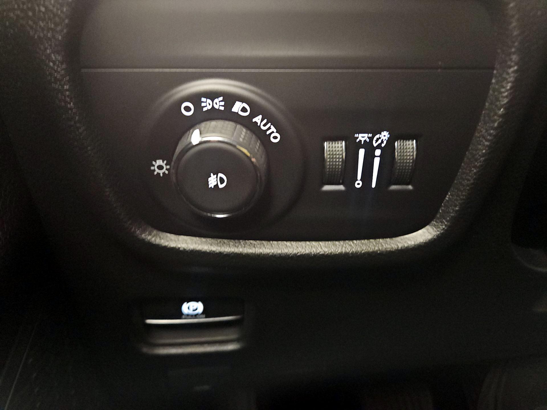 Thumbnail: 2023 Jeep Grand Cherokee L - 13