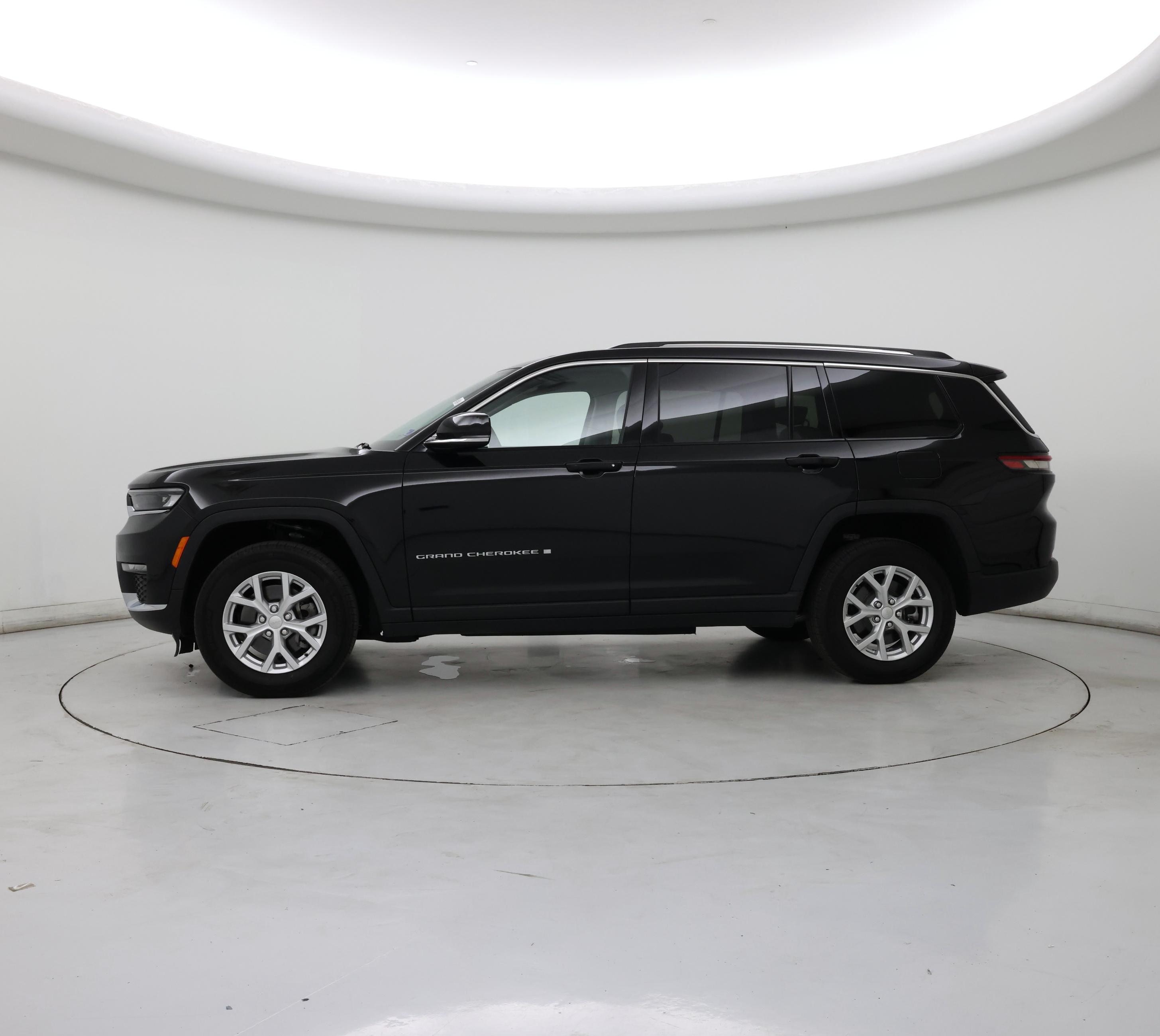 Thumbnail: 2023 Jeep Grand Cherokee L - 3