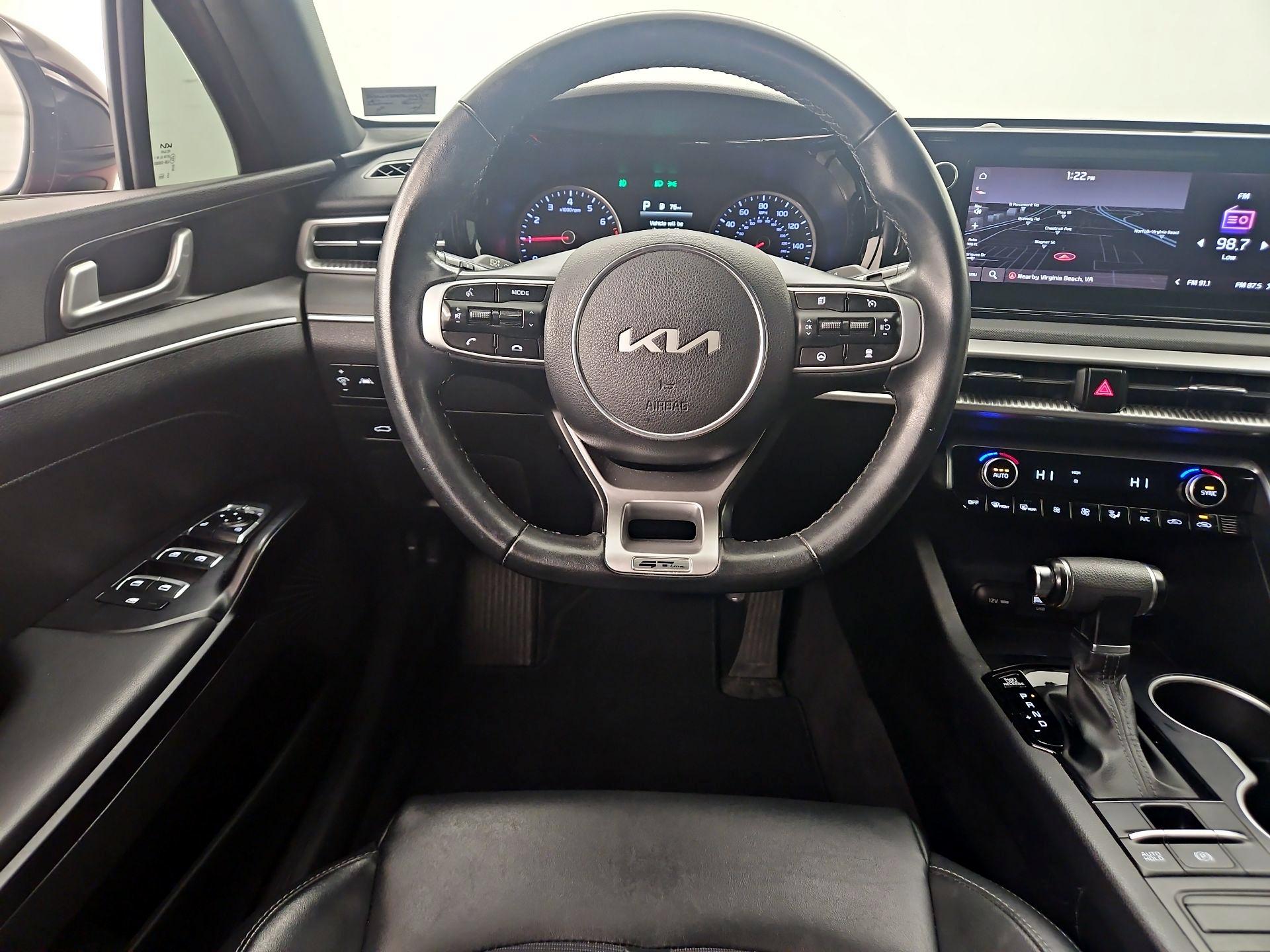 Thumbnail: 2023 Kia K5 - 10