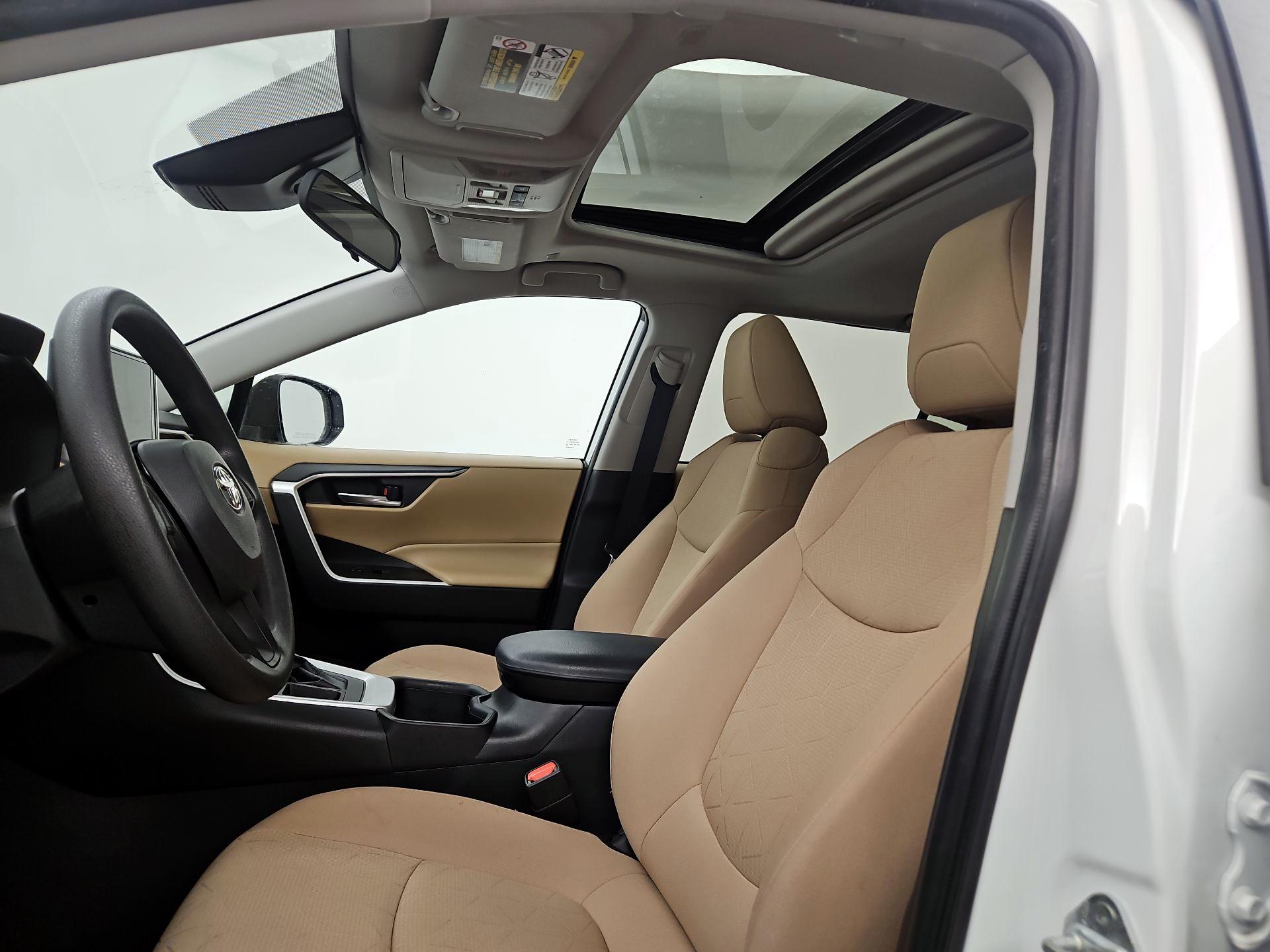 Thumbnail: 2023 Toyota RAV4 - 19