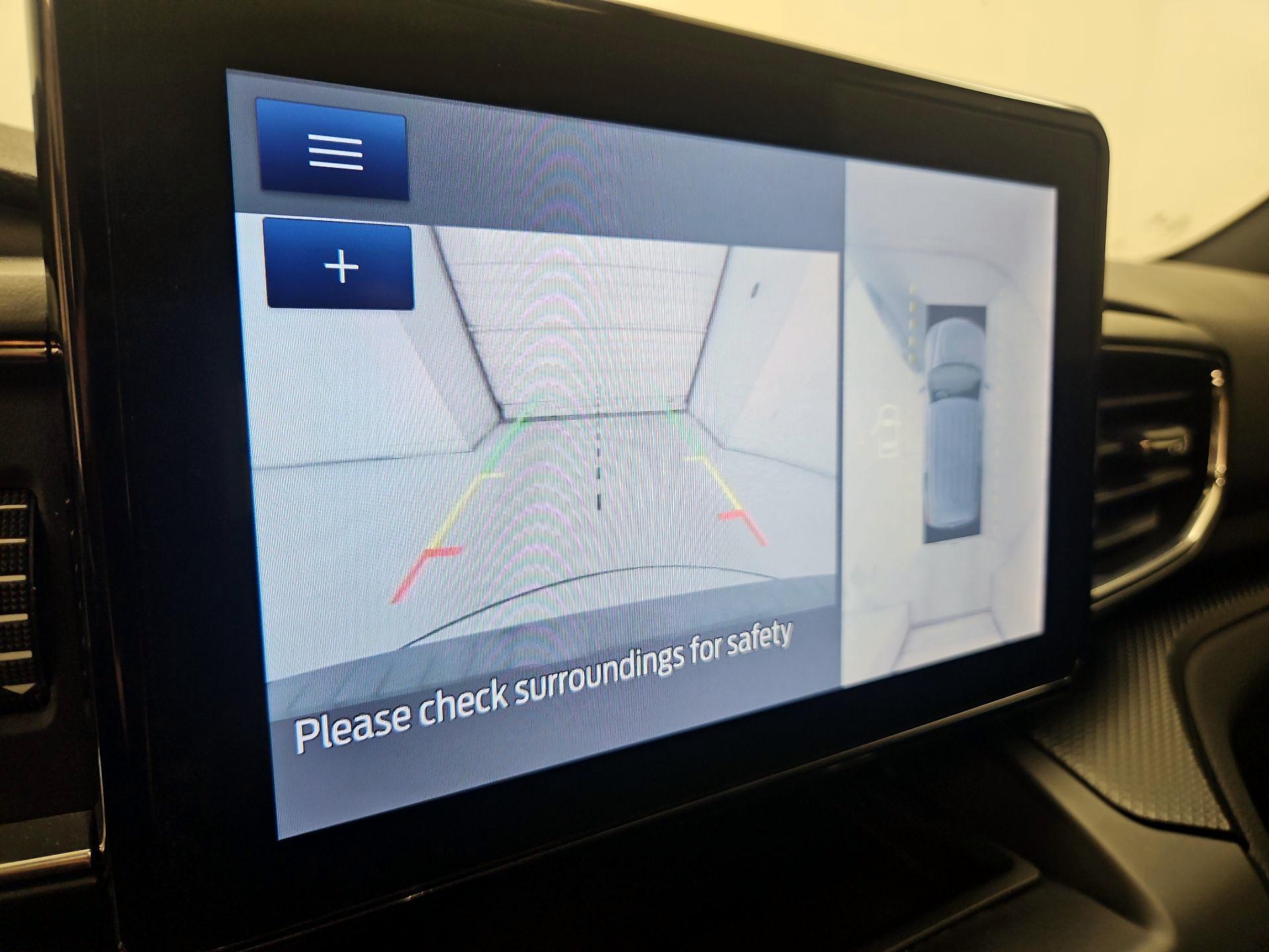 Thumbnail: 2020 Ford Explorer - 15