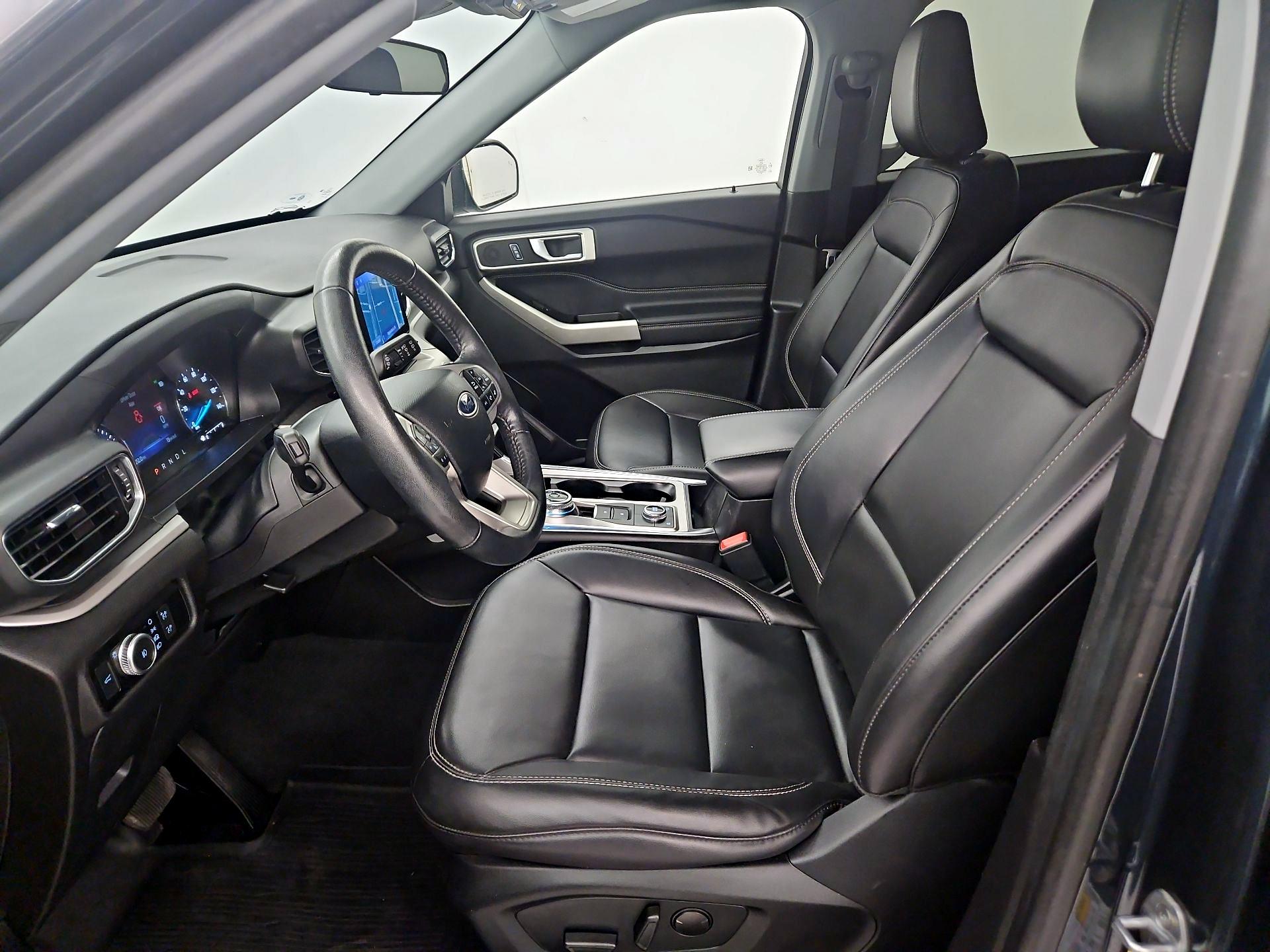 Thumbnail: 2022 Ford Explorer - 11