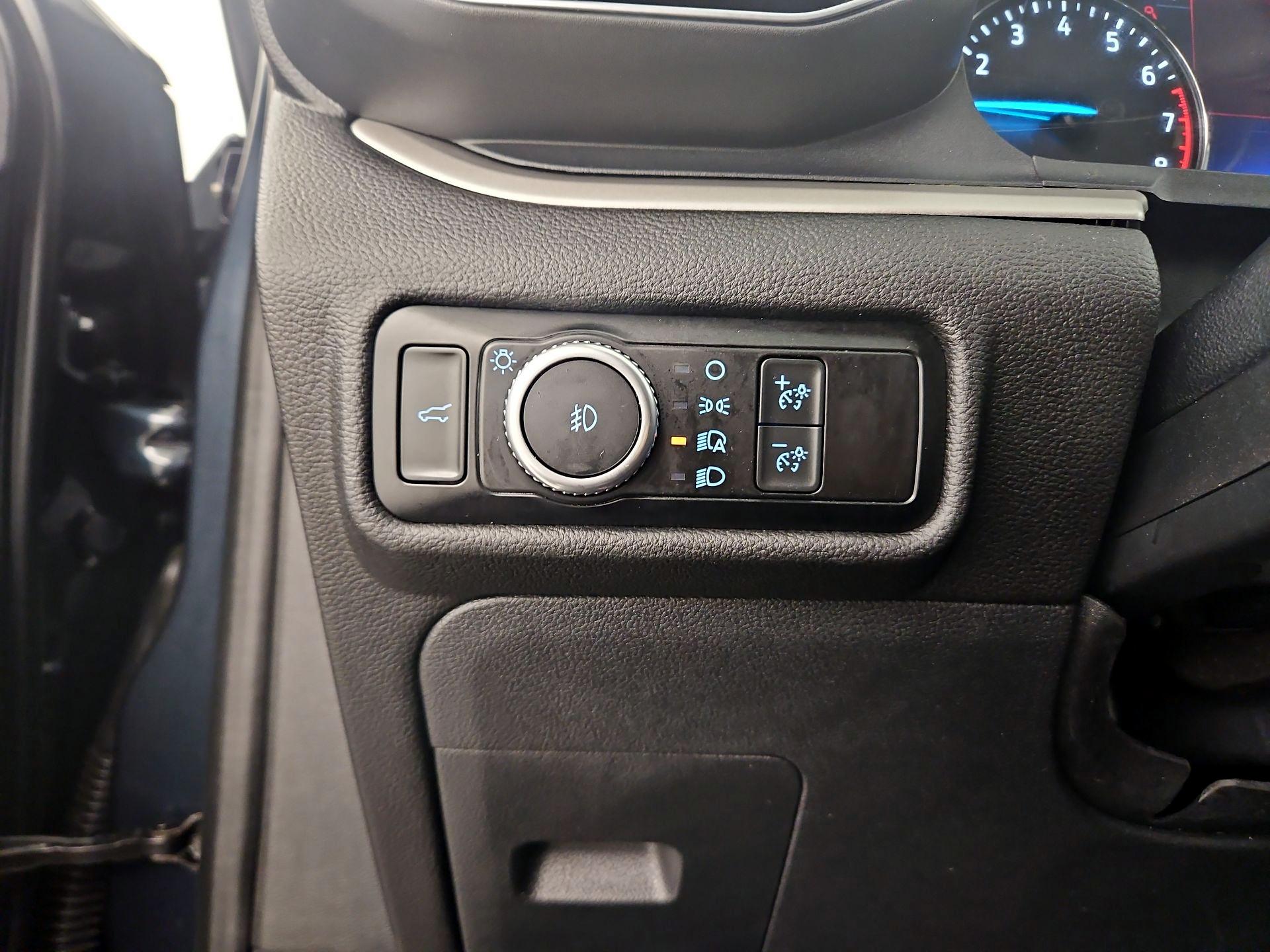 Thumbnail: 2022 Ford Explorer - 13