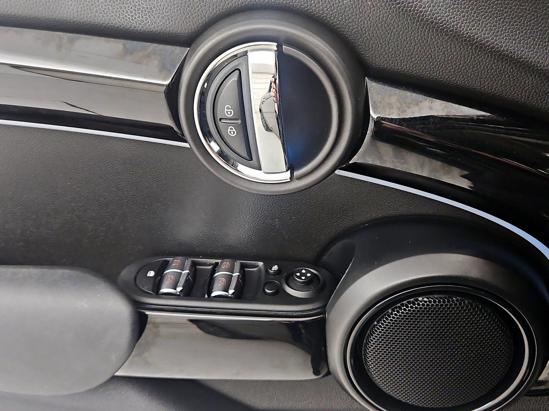 Thumbnail: 2023 MINI Cooper Hardtop - 12