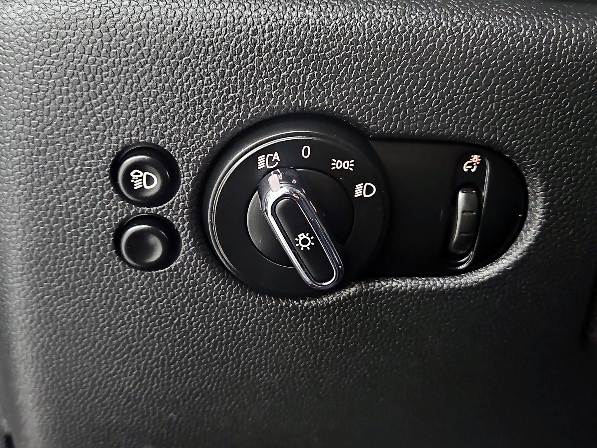 Thumbnail: 2023 MINI Cooper Hardtop - 13