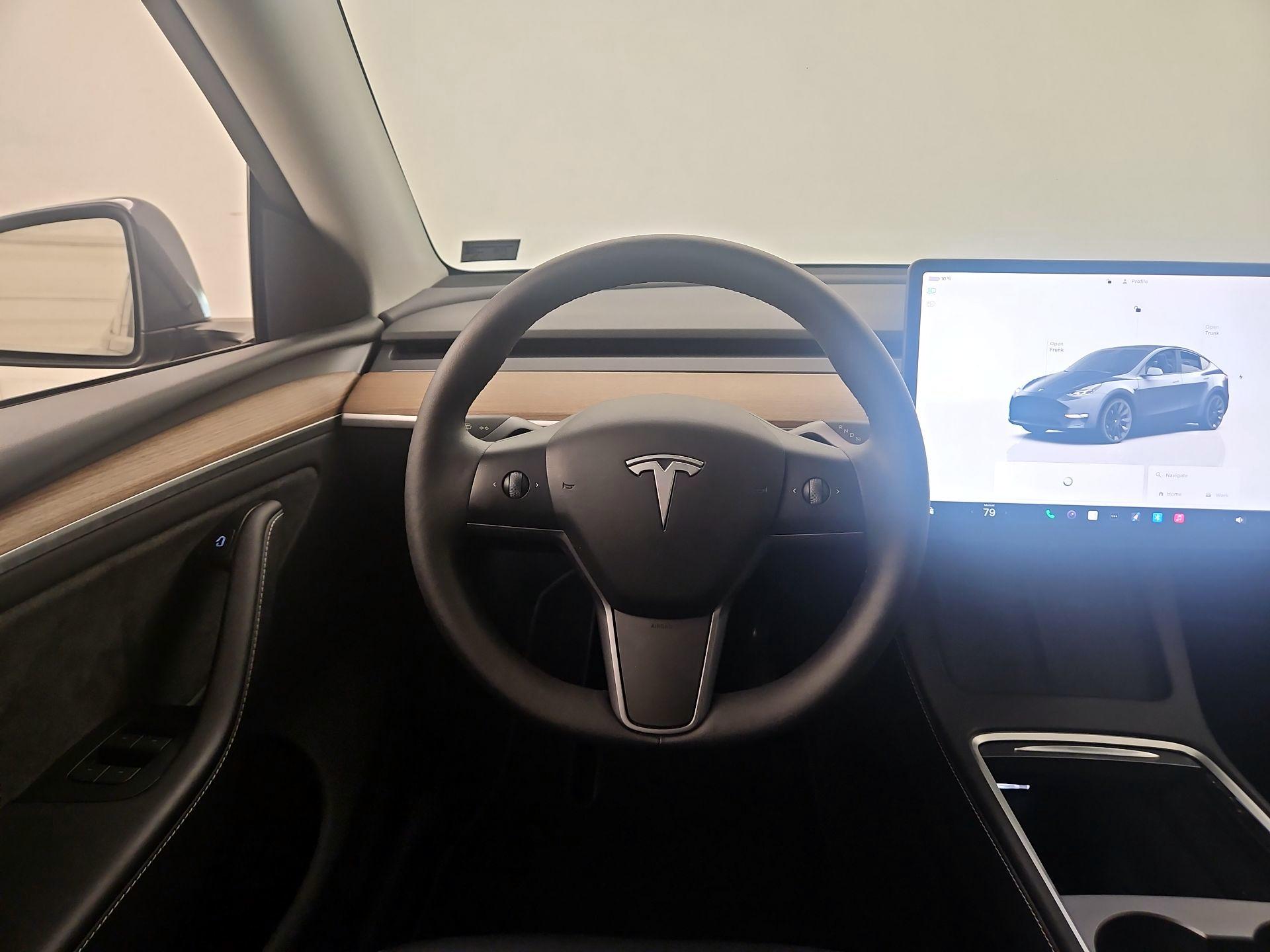 Thumbnail: 2023 Tesla Model Y - 10