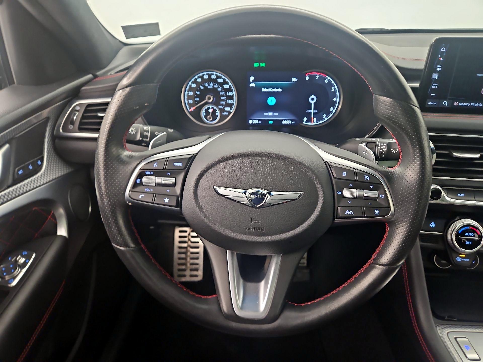 Thumbnail: 2022 Genesis G70 - 10