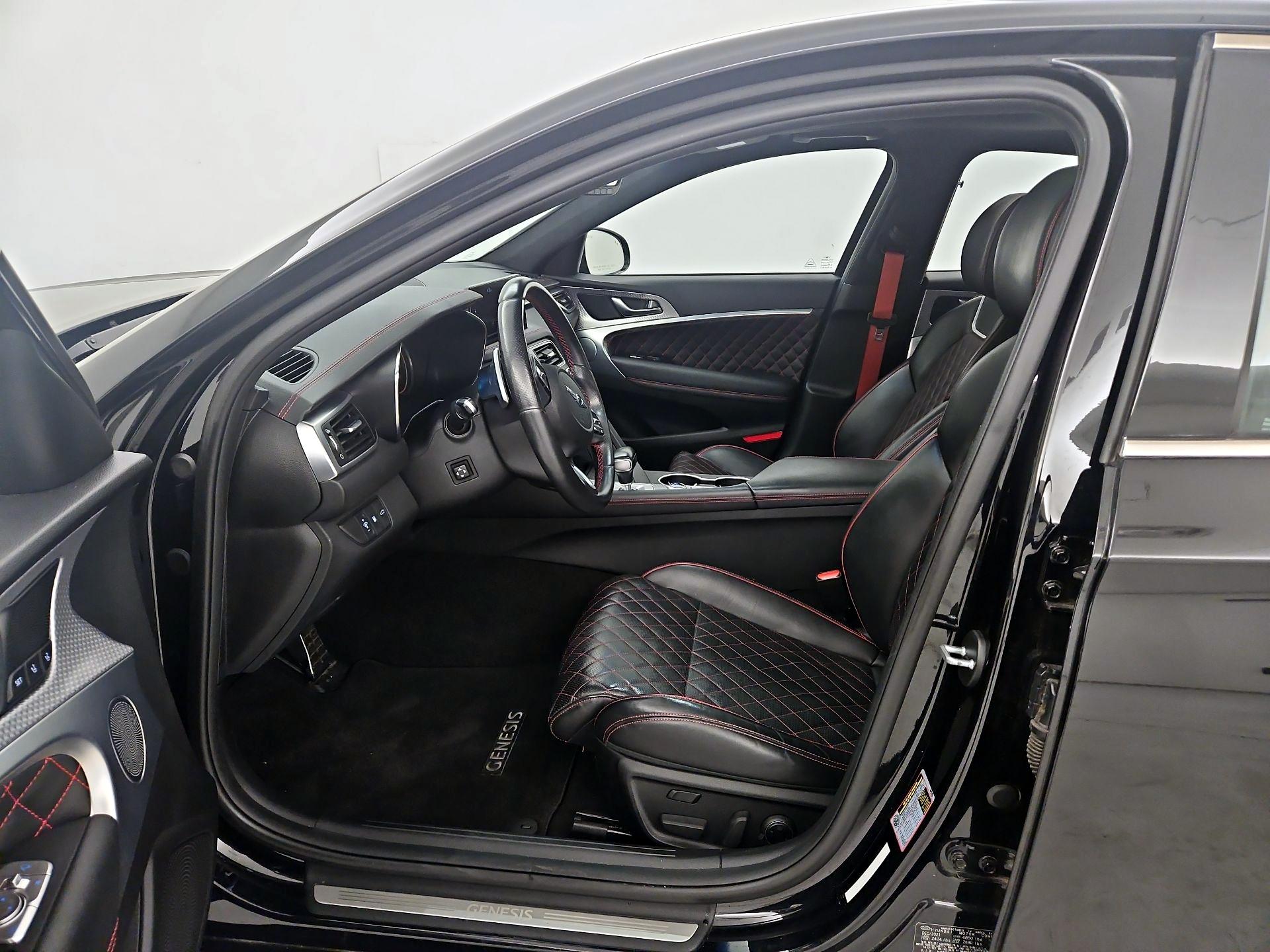 Thumbnail: 2022 Genesis G70 - 11