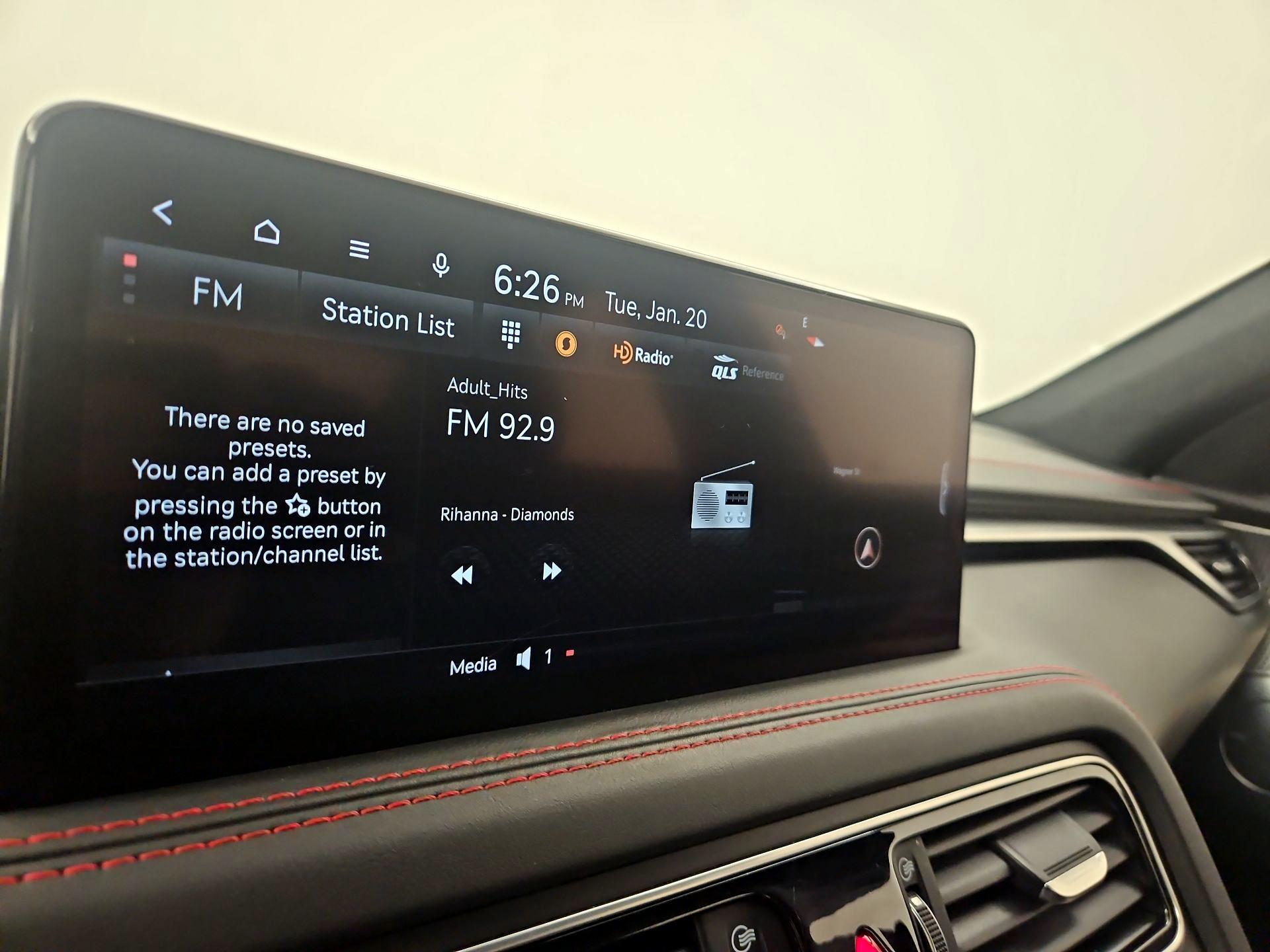 Thumbnail: 2022 Genesis G70 - 16