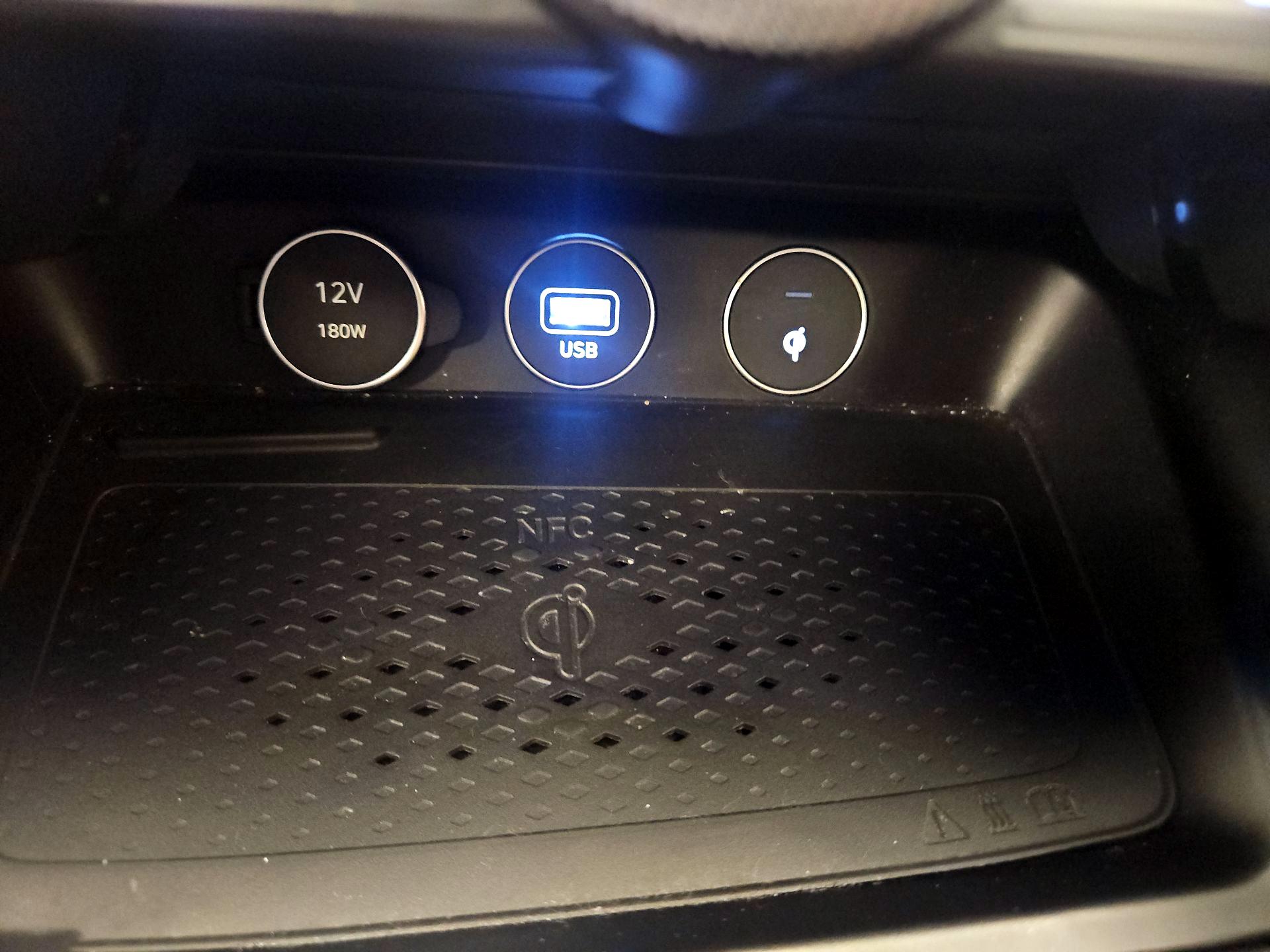 Thumbnail: 2022 Genesis G70 - 19