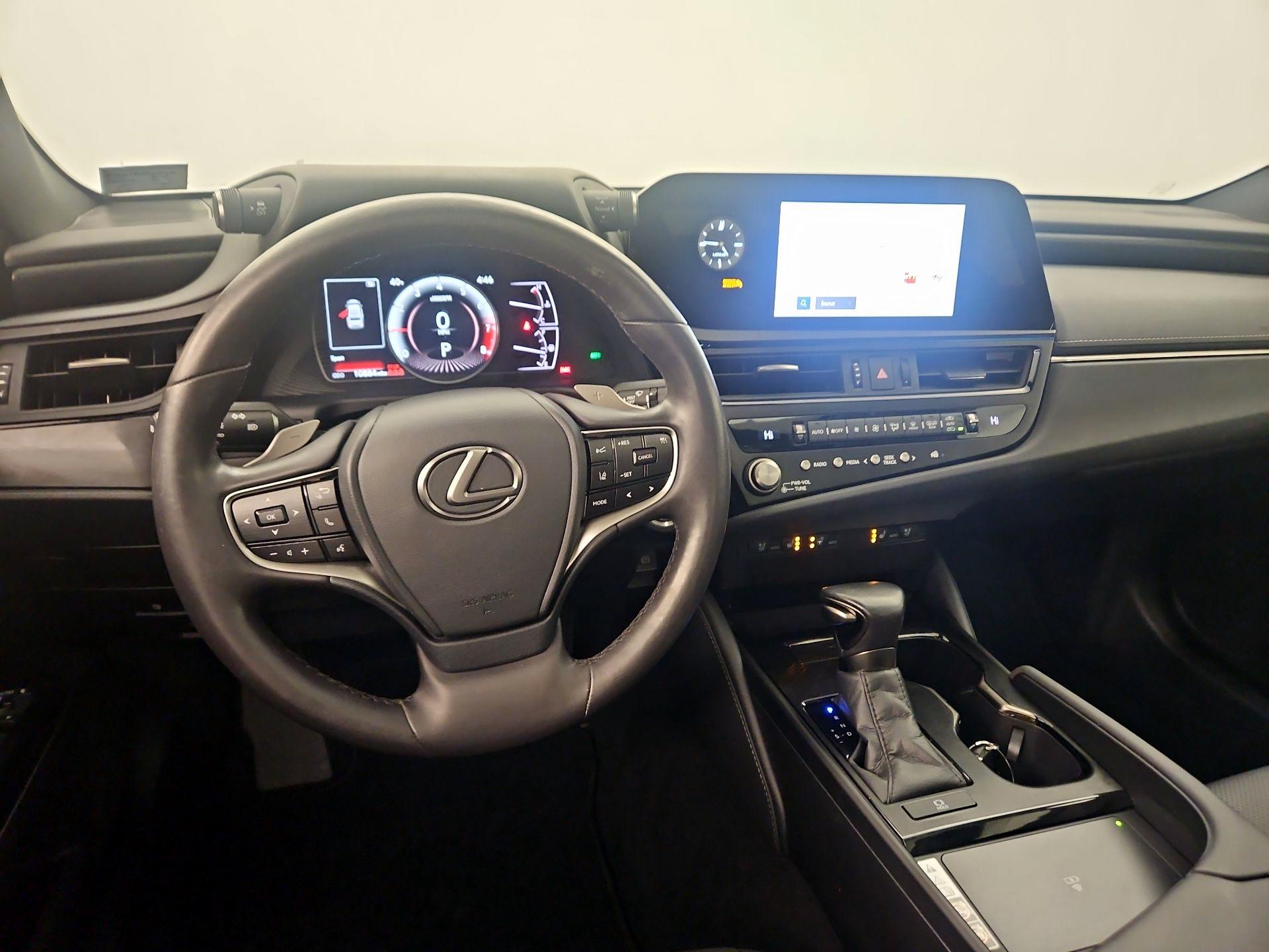 Thumbnail: 2023 Lexus ES - 10