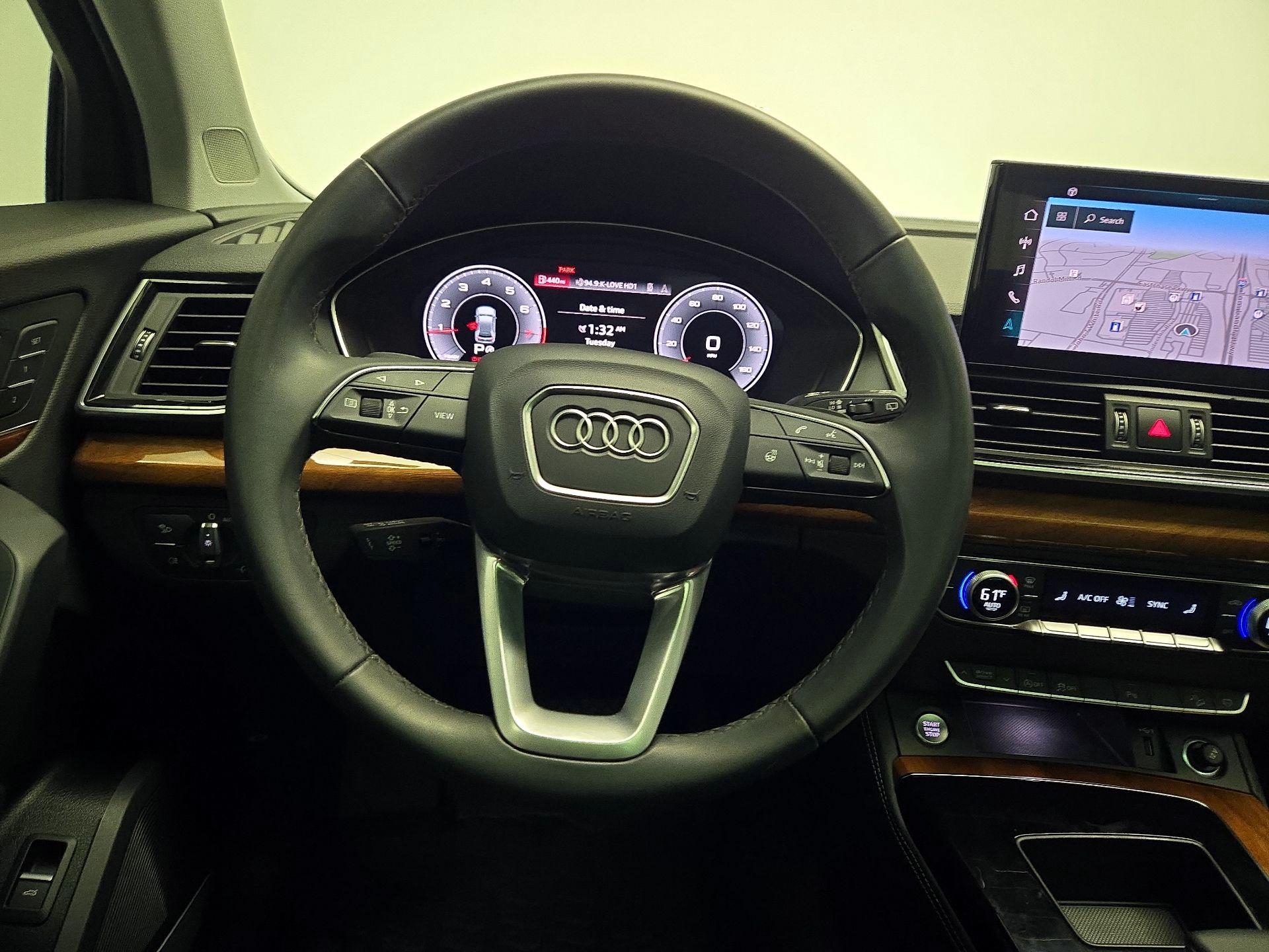 Thumbnail: 2023 Audi Q5 - 10