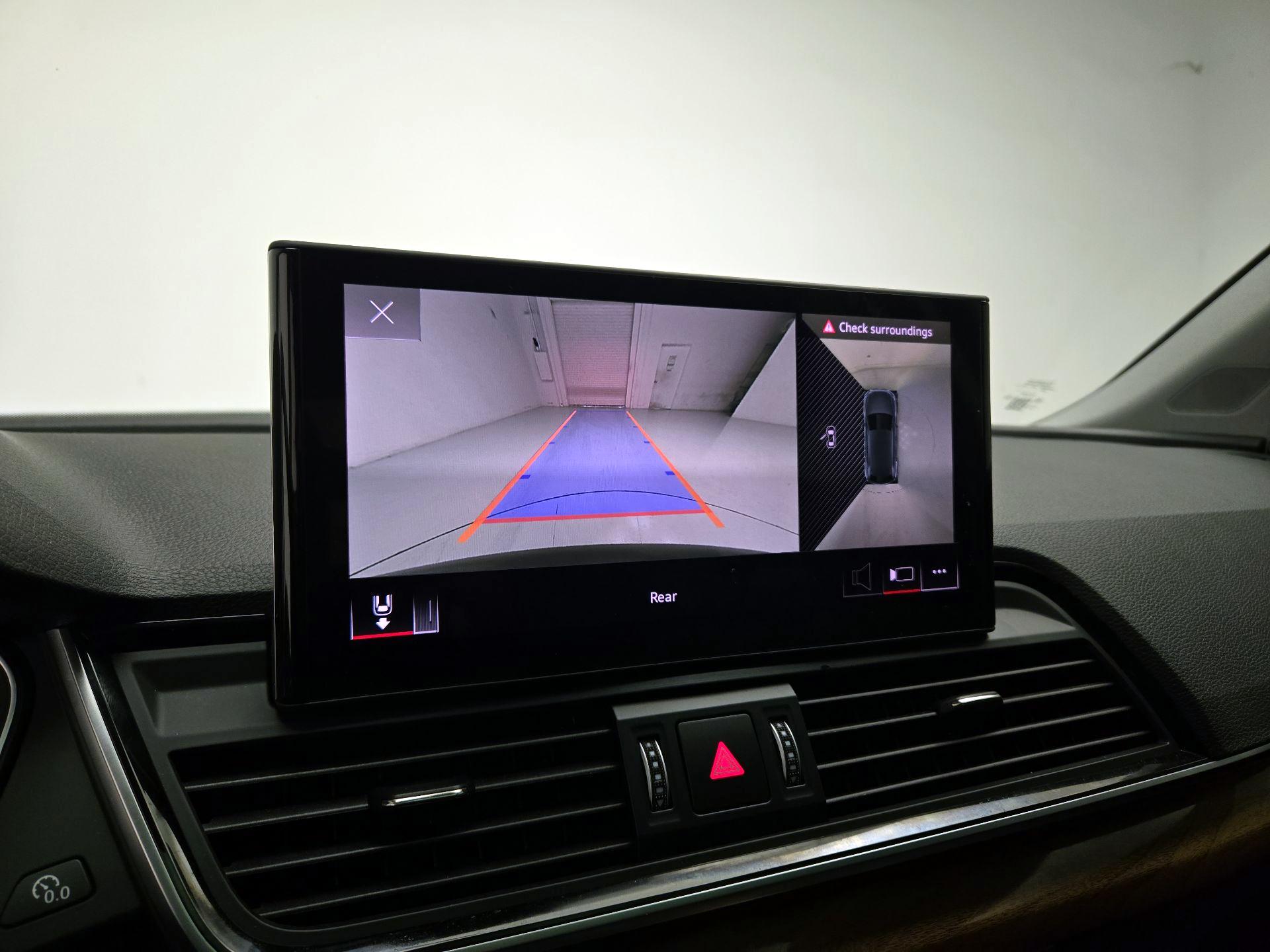 Thumbnail: 2023 Audi Q5 - 14