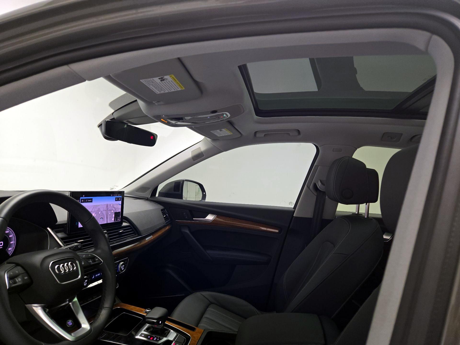 Thumbnail: 2023 Audi Q5 - 19