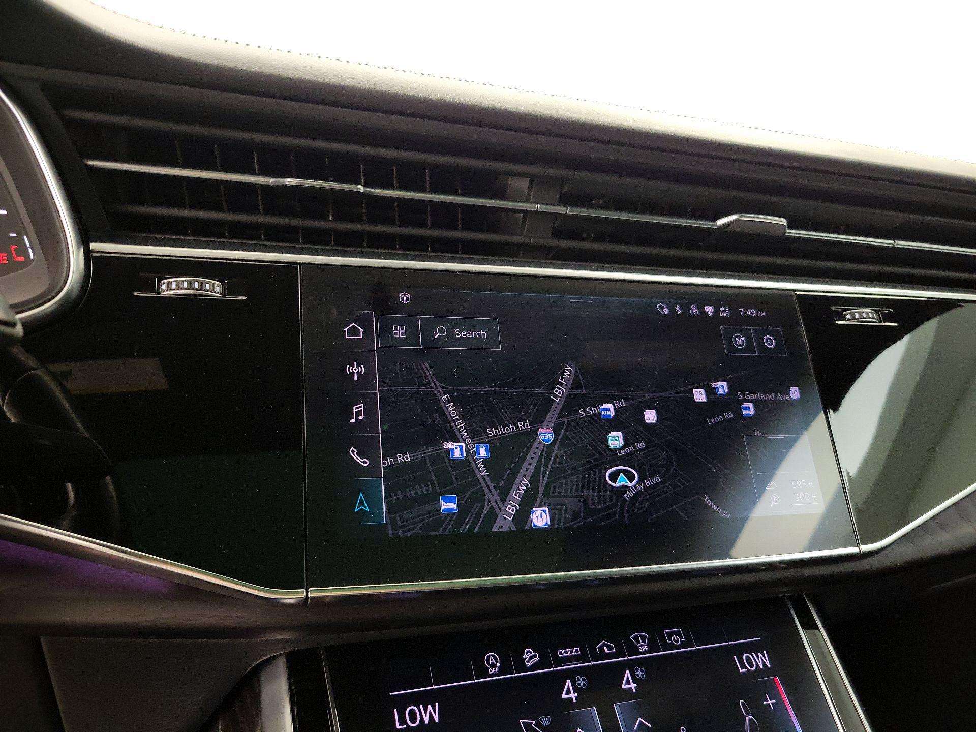 Thumbnail: 2021 Audi Q8 - 14