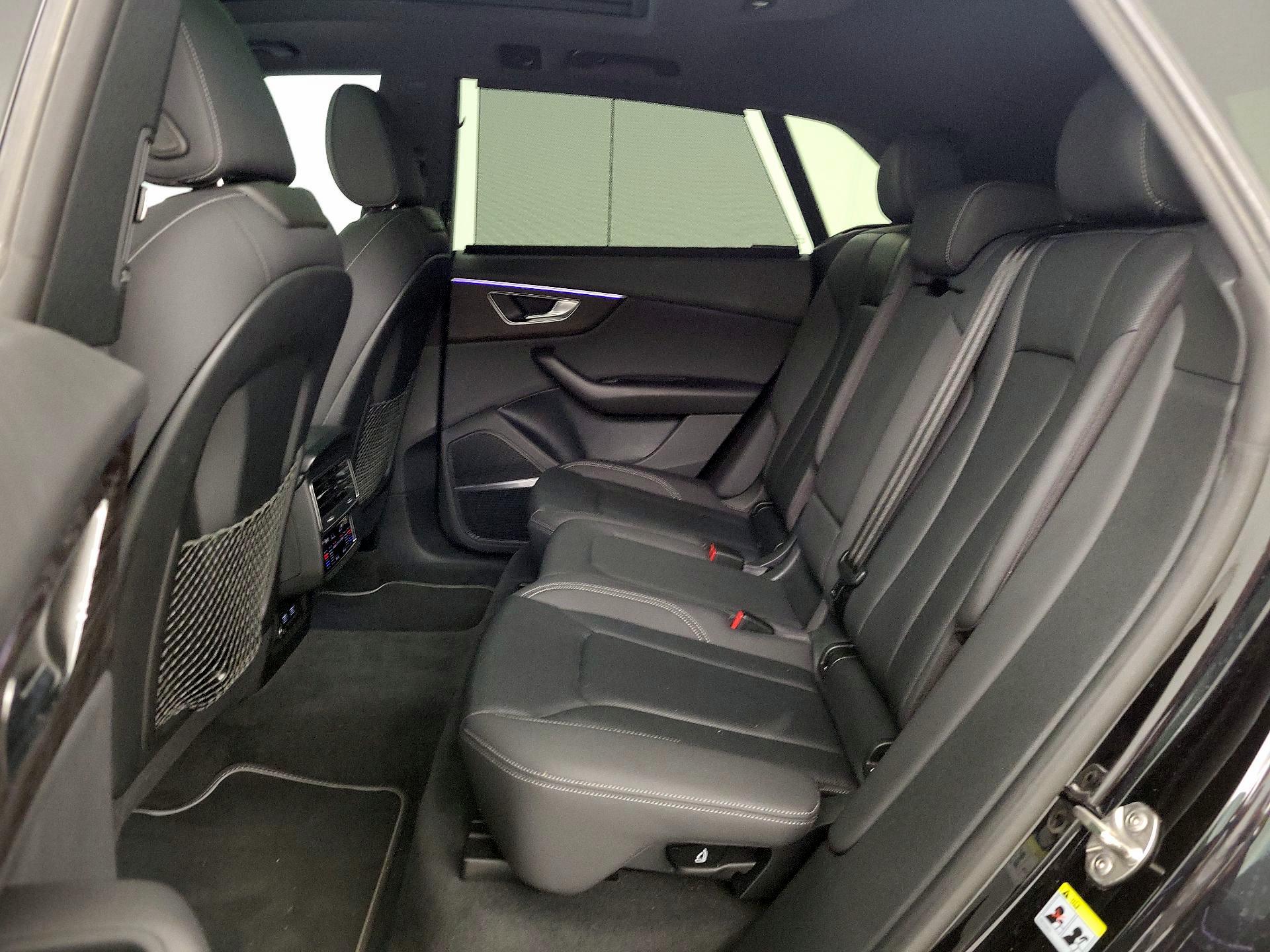 Thumbnail: 2021 Audi Q8 - 20