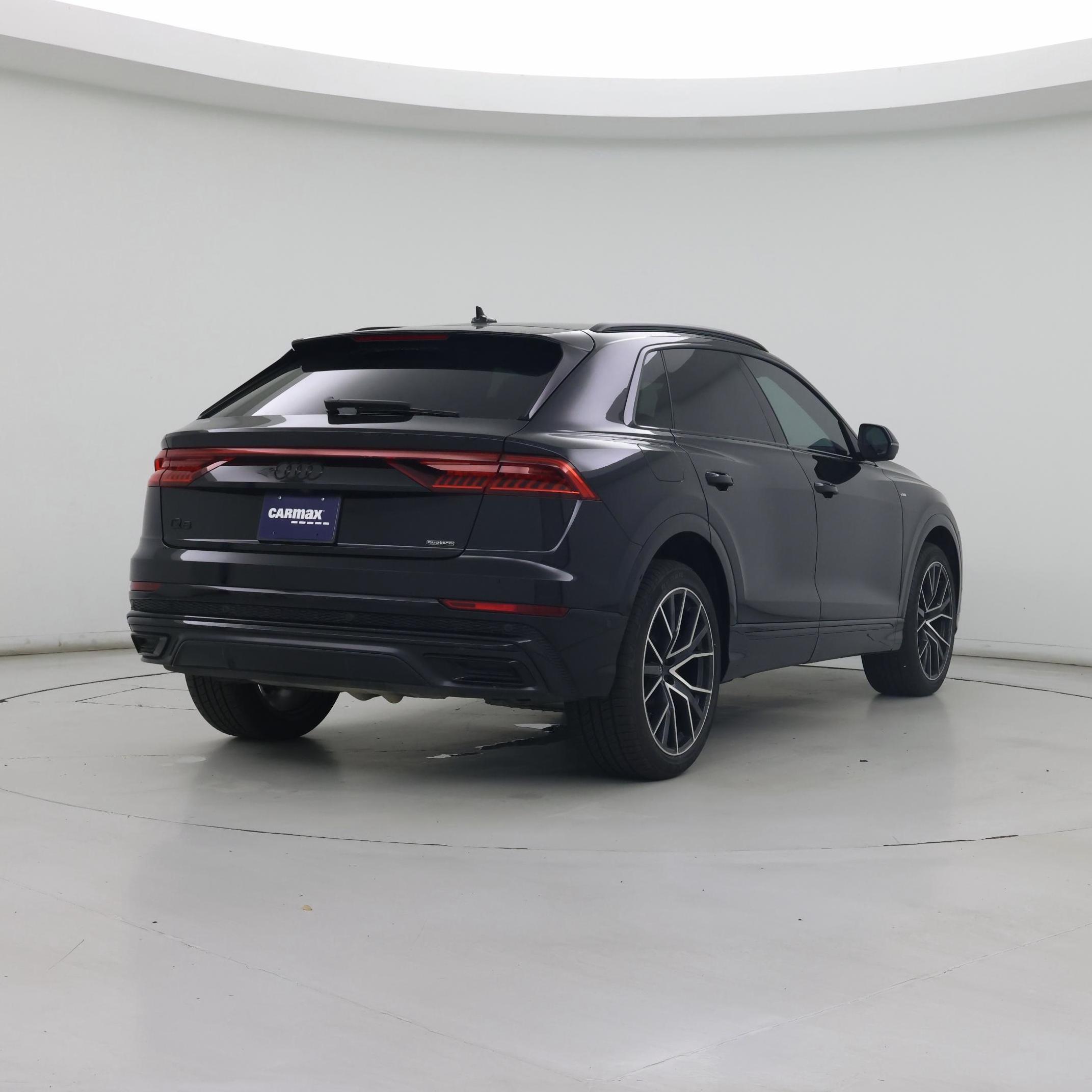 Thumbnail: 2021 Audi Q8 - 8