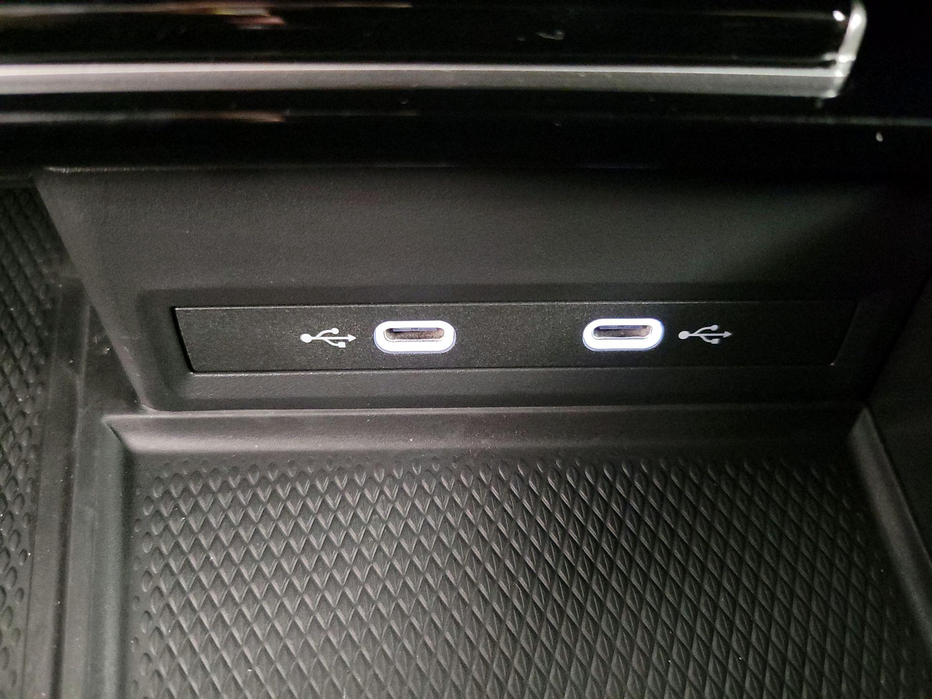 Thumbnail: 2024 Volkswagen Atlas - 18