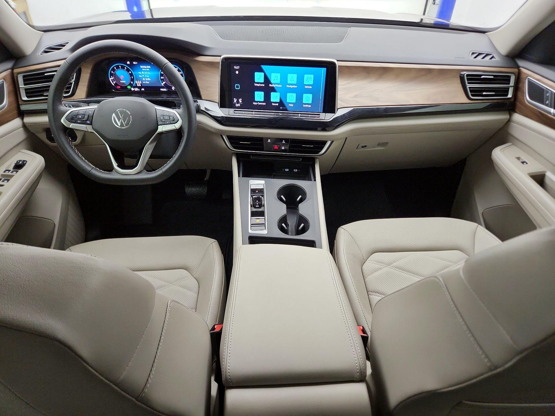 Thumbnail: 2024 Volkswagen Atlas - 9