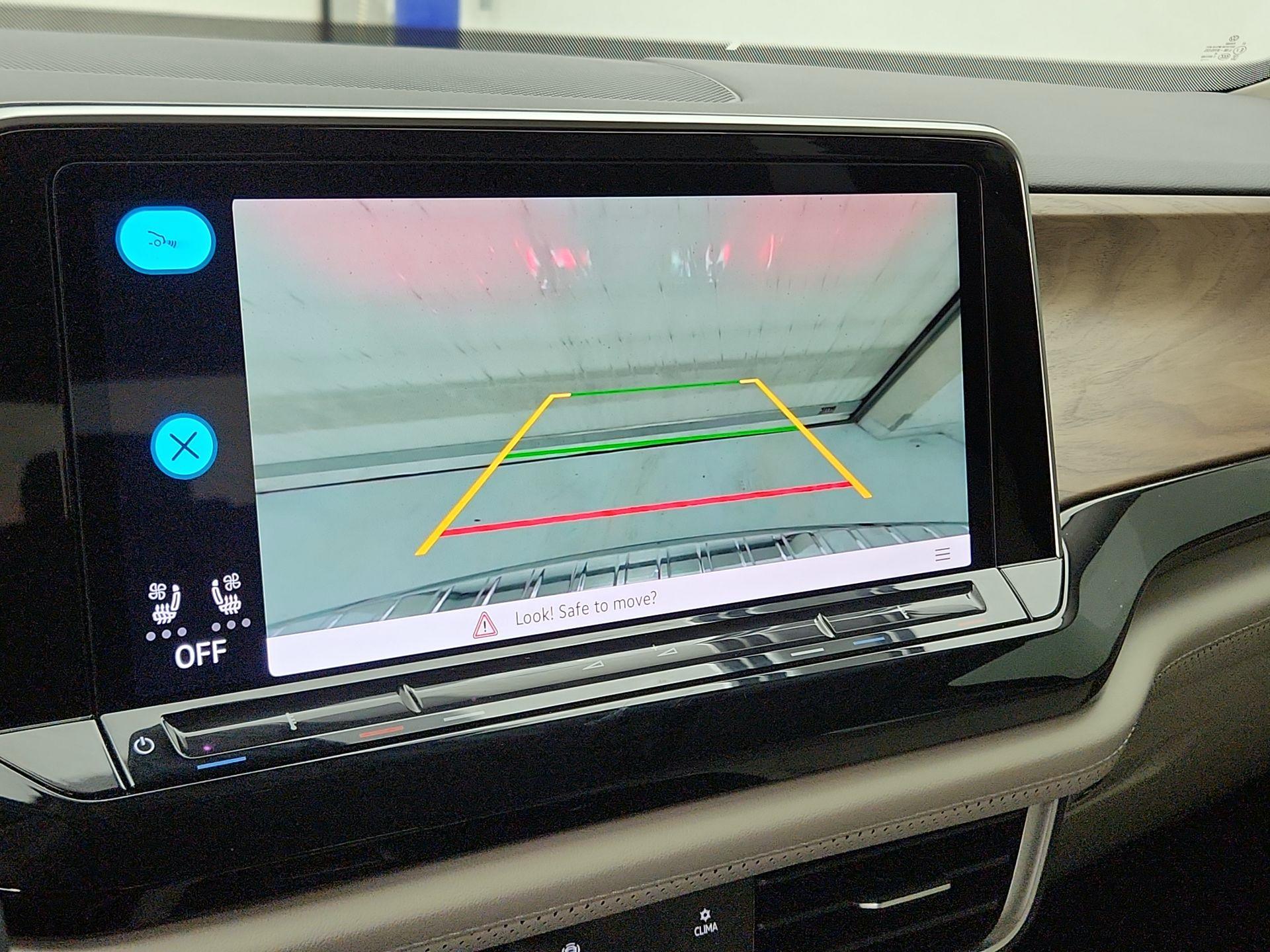 Thumbnail: 2024 Volkswagen Atlas - 14