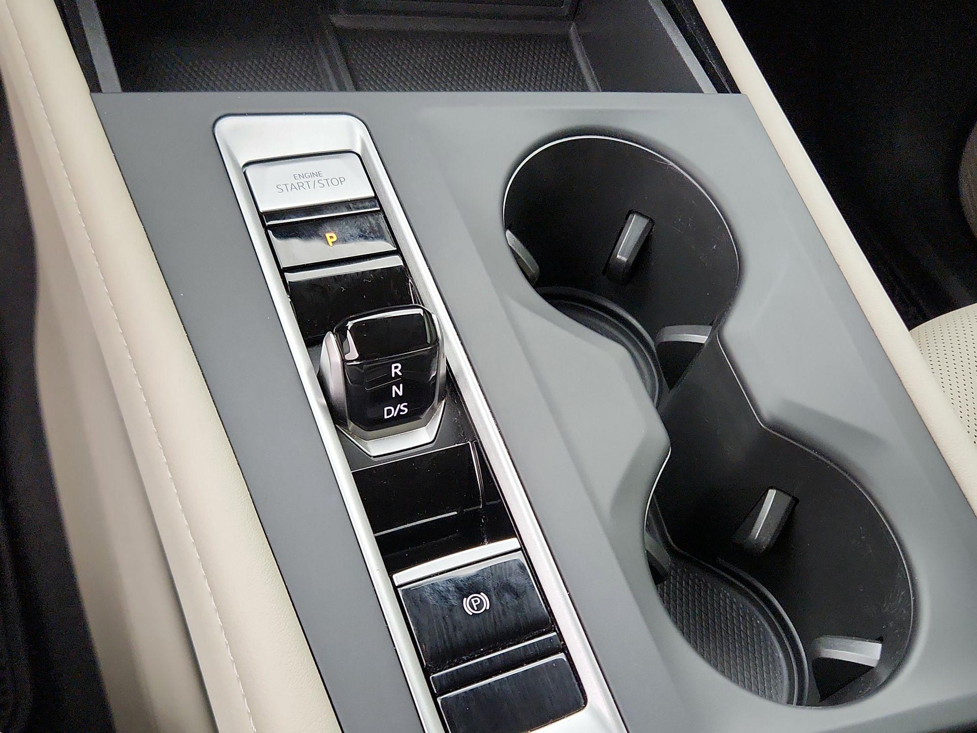 Thumbnail: 2024 Volkswagen Atlas - 17