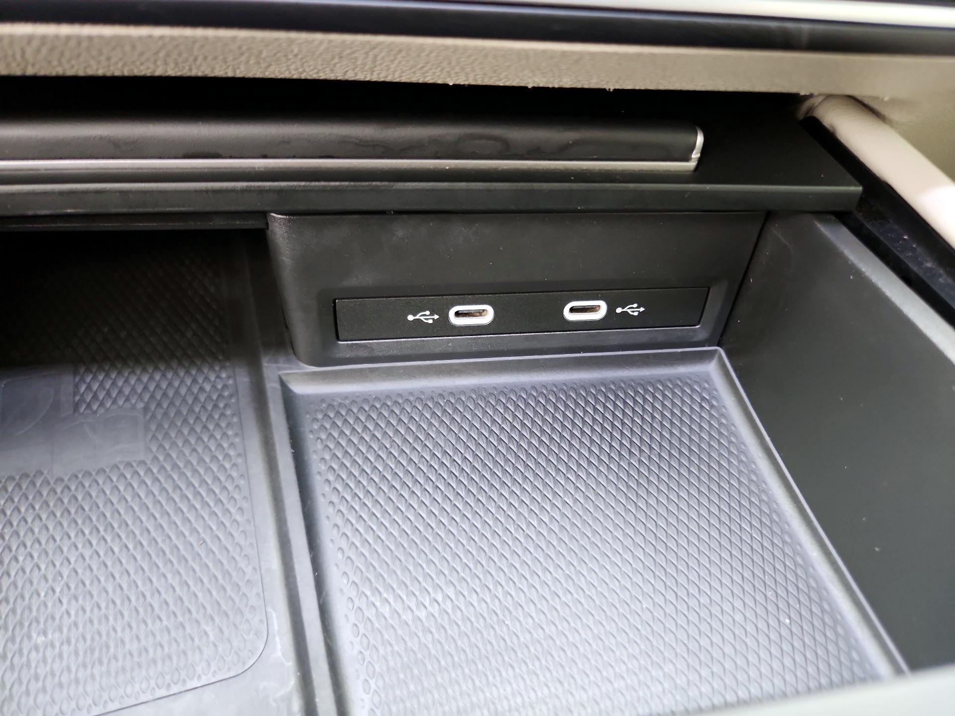 Thumbnail: 2024 Volkswagen Atlas - 18