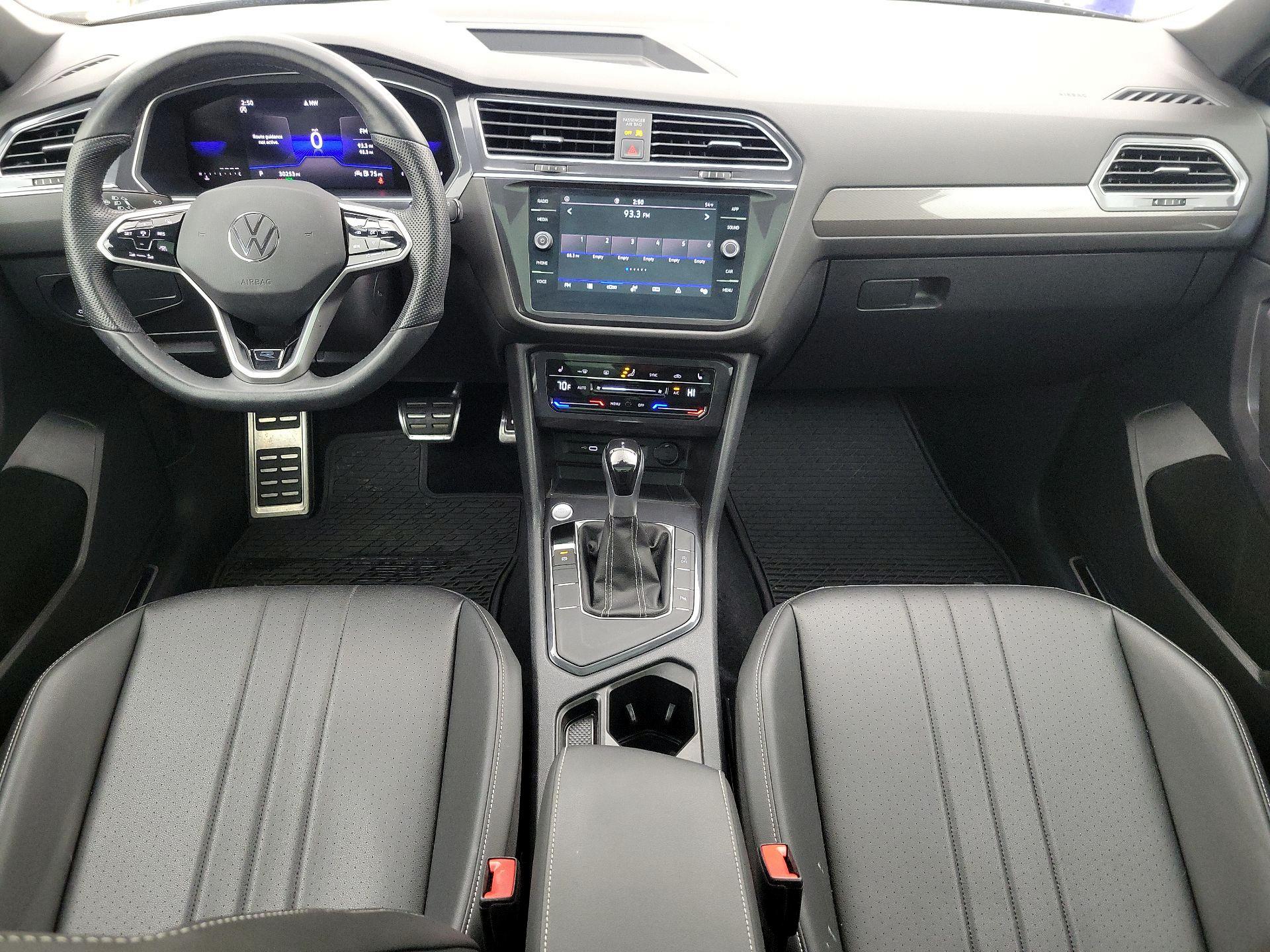 Thumbnail: 2023 Volkswagen Tiguan - 9