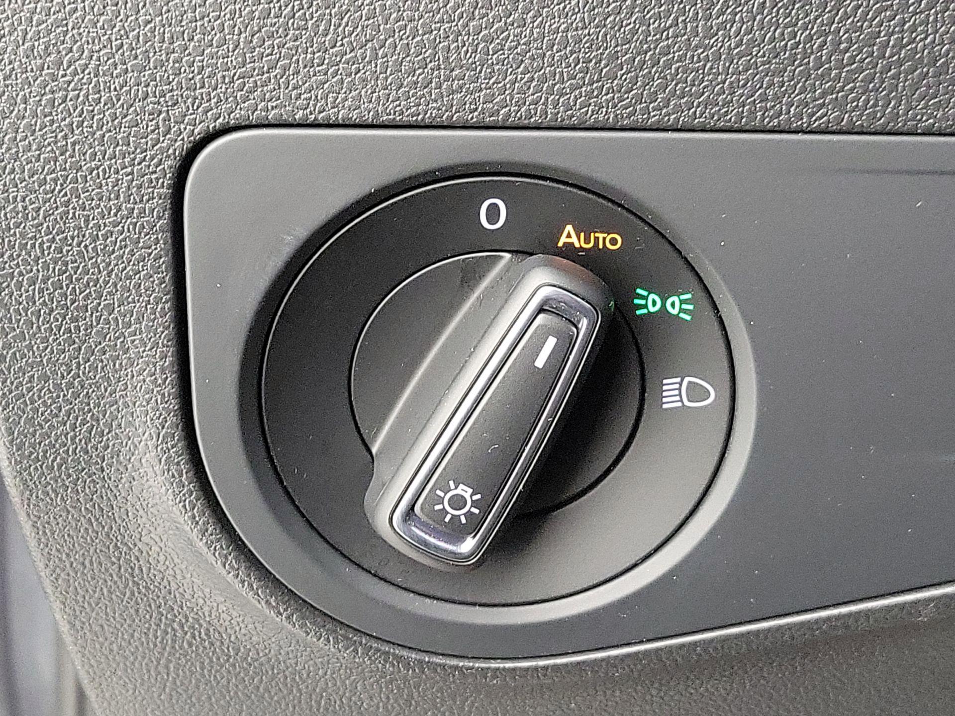 Thumbnail: 2023 Volkswagen Tiguan - 13