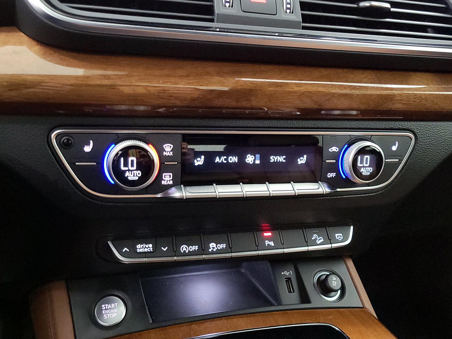 Thumbnail: 2022 Audi Q5 - 17