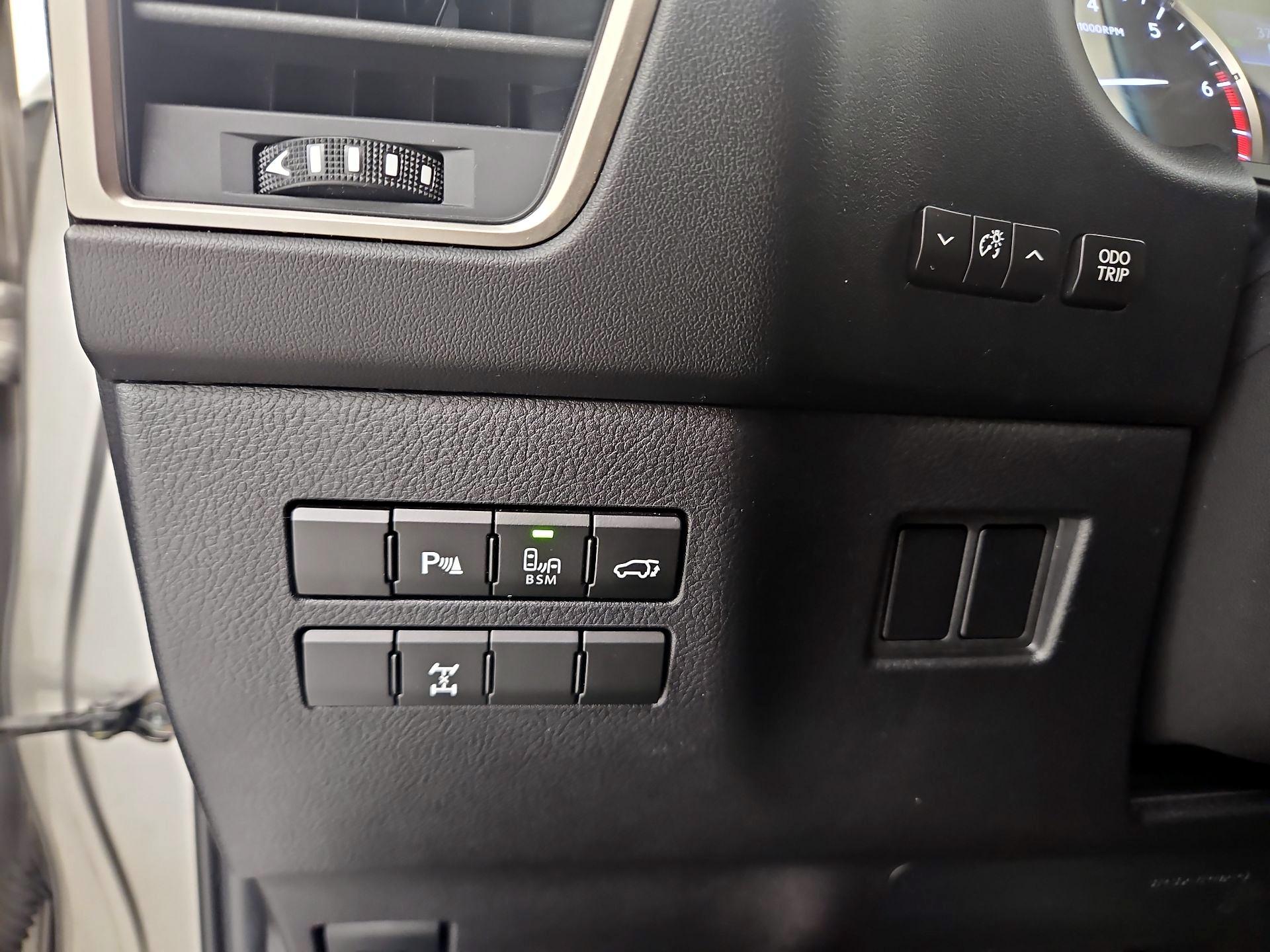 Thumbnail: 2015 Lexus NX - 13