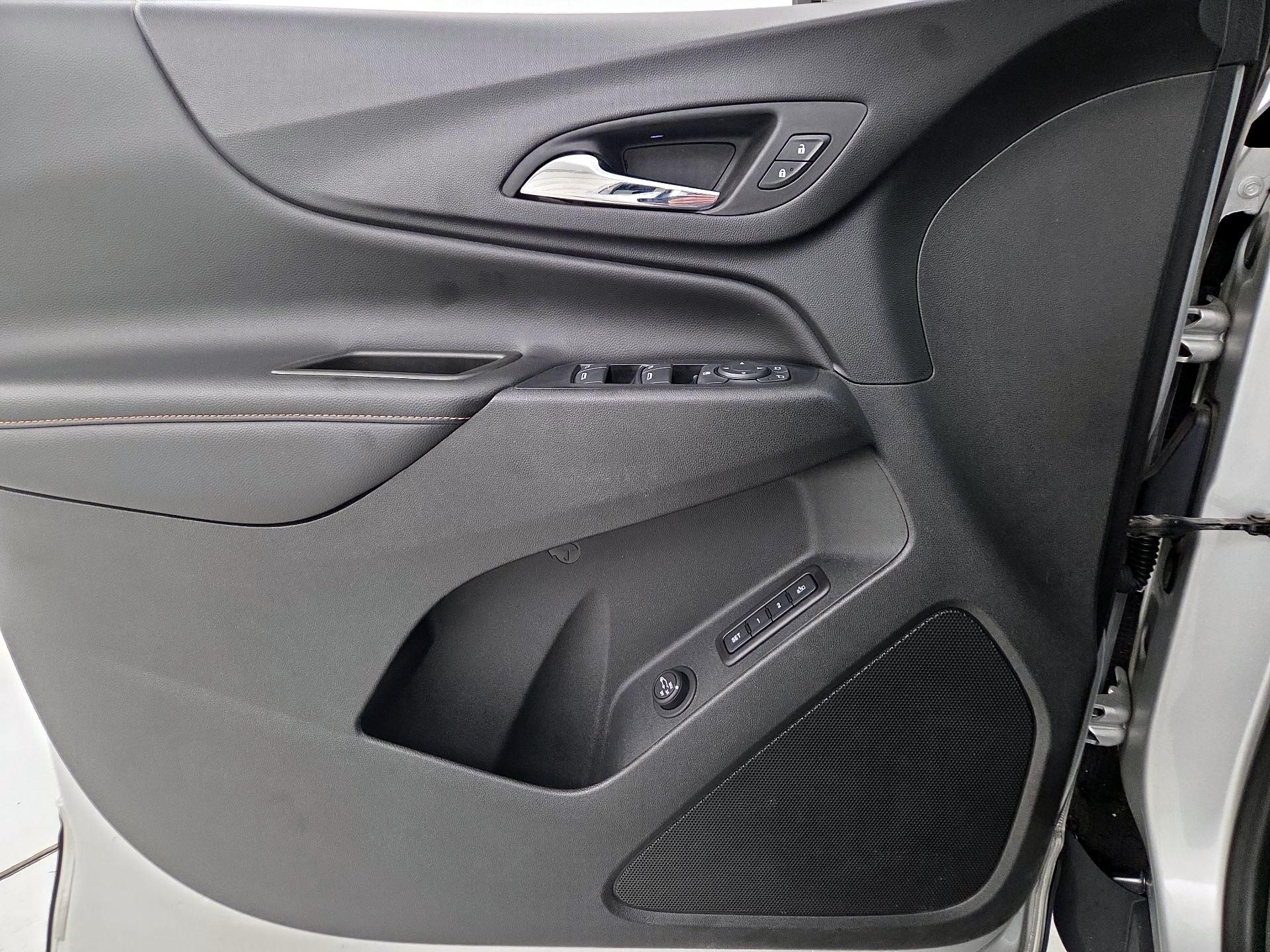 Thumbnail: 2020 Chevrolet Equinox - 12