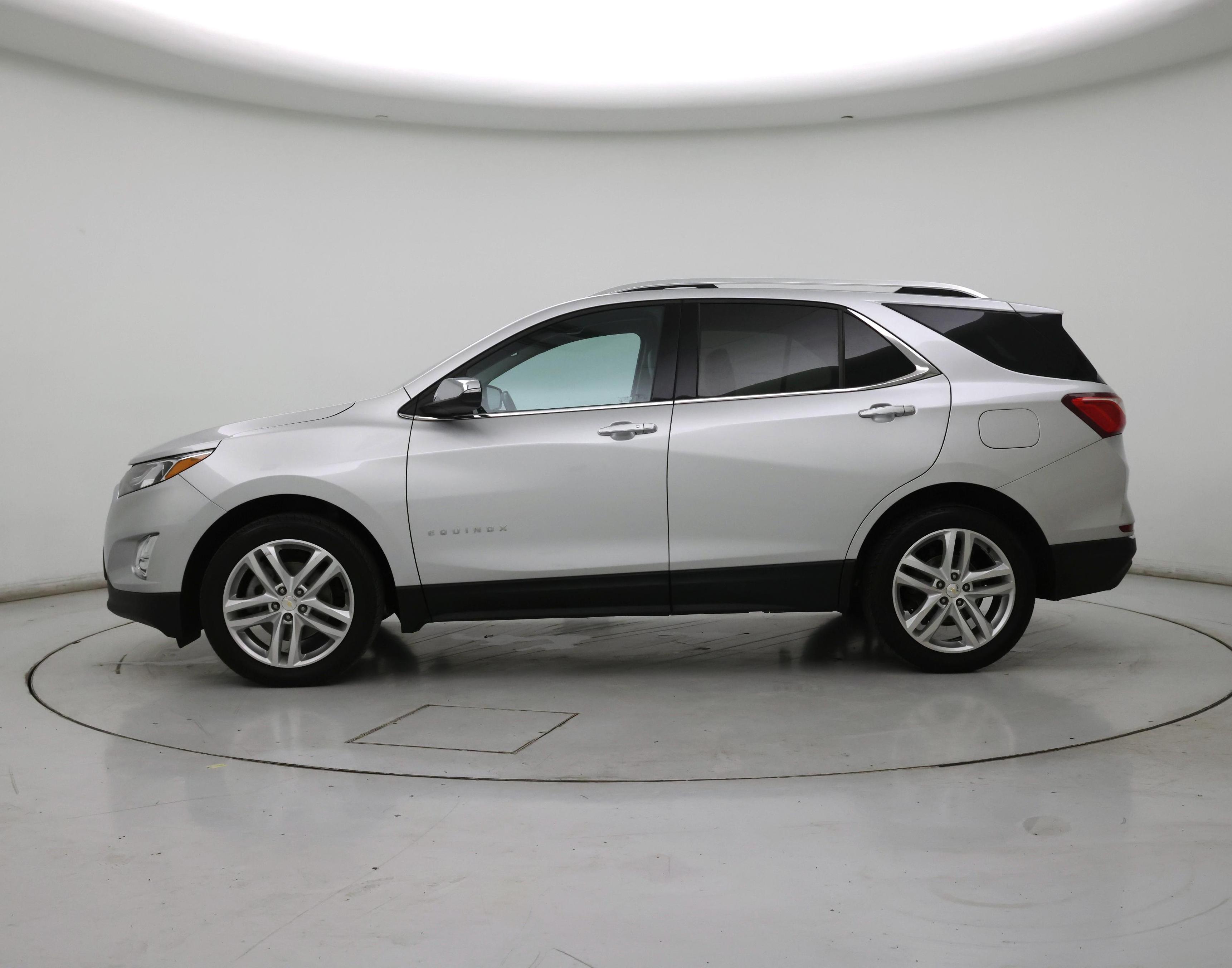 Thumbnail: 2020 Chevrolet Equinox - 3