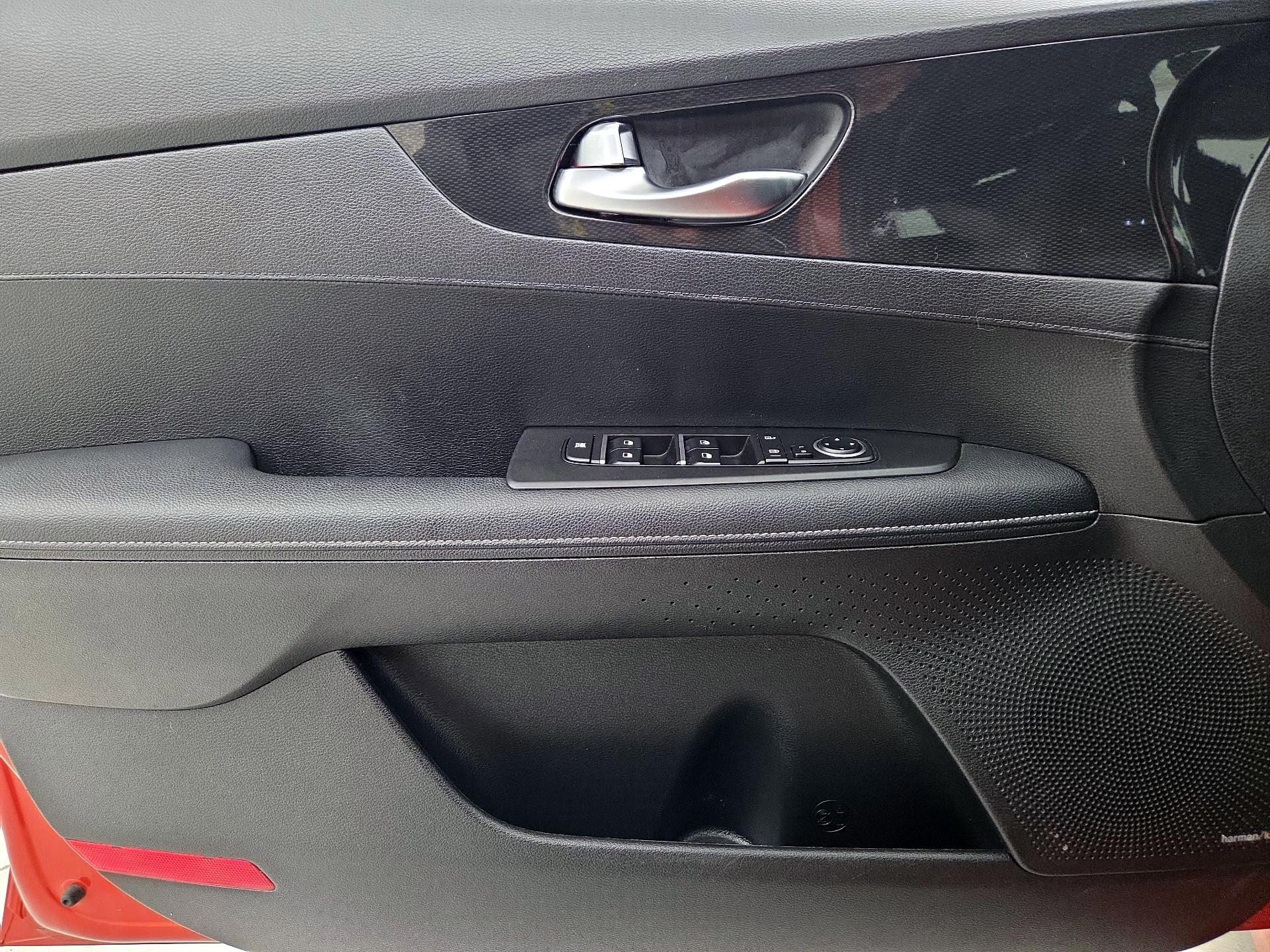 Thumbnail: 2023 Kia Forte - 12