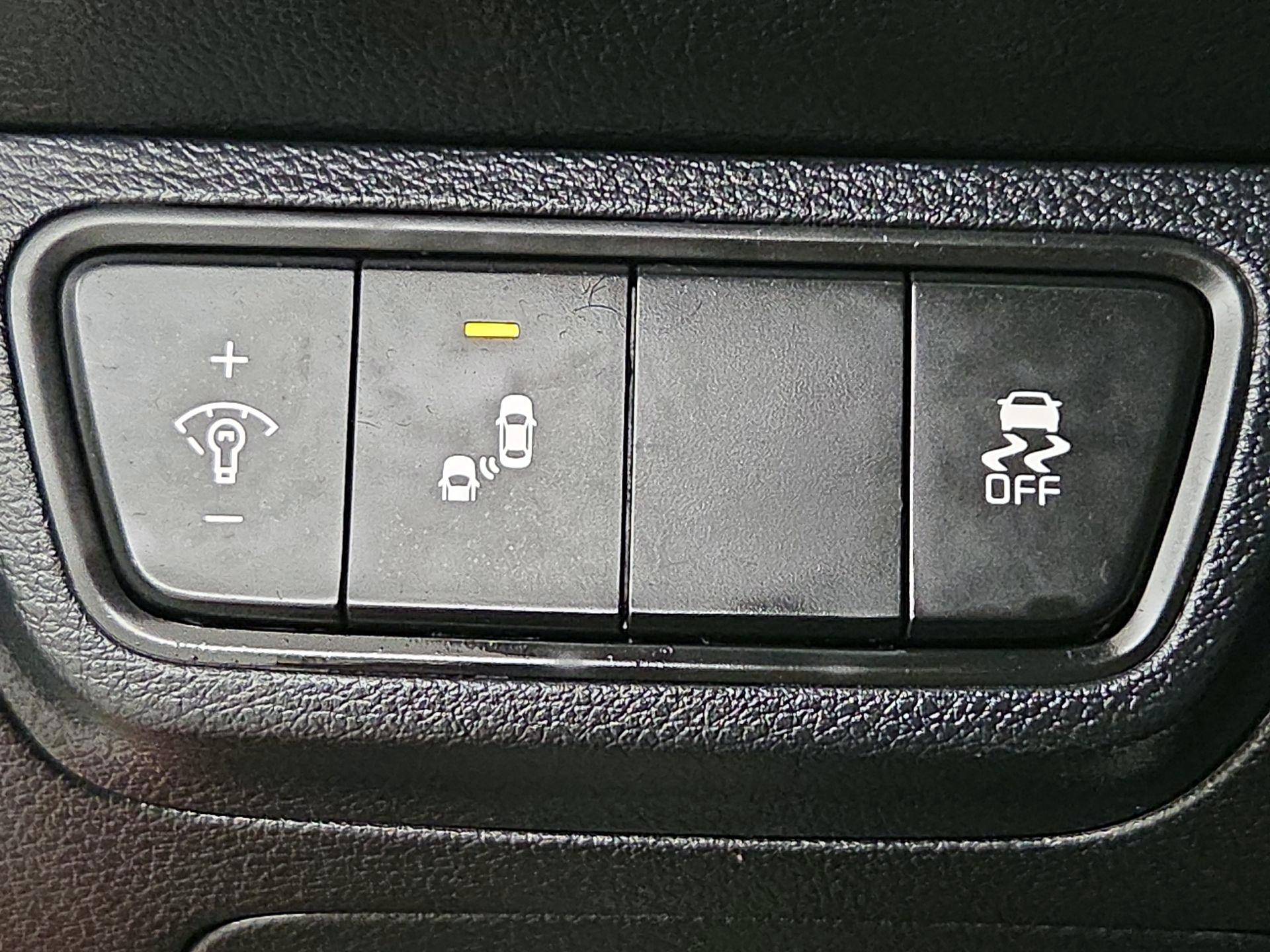 Thumbnail: 2023 Kia Forte - 13