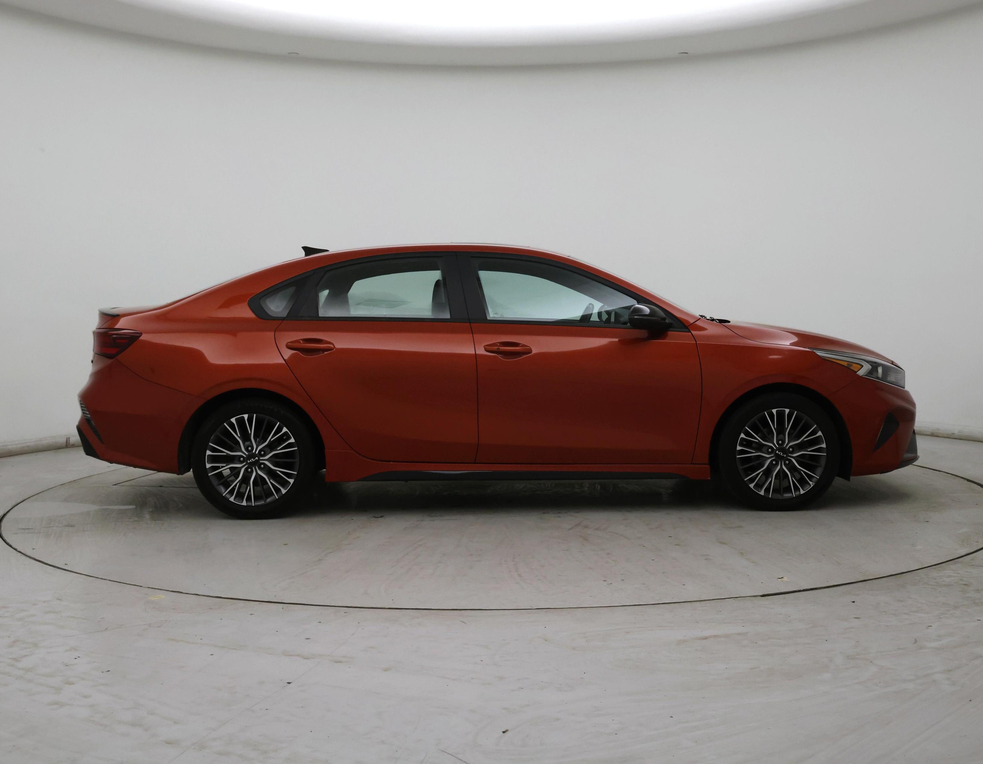 Thumbnail: 2023 Kia Forte - 7