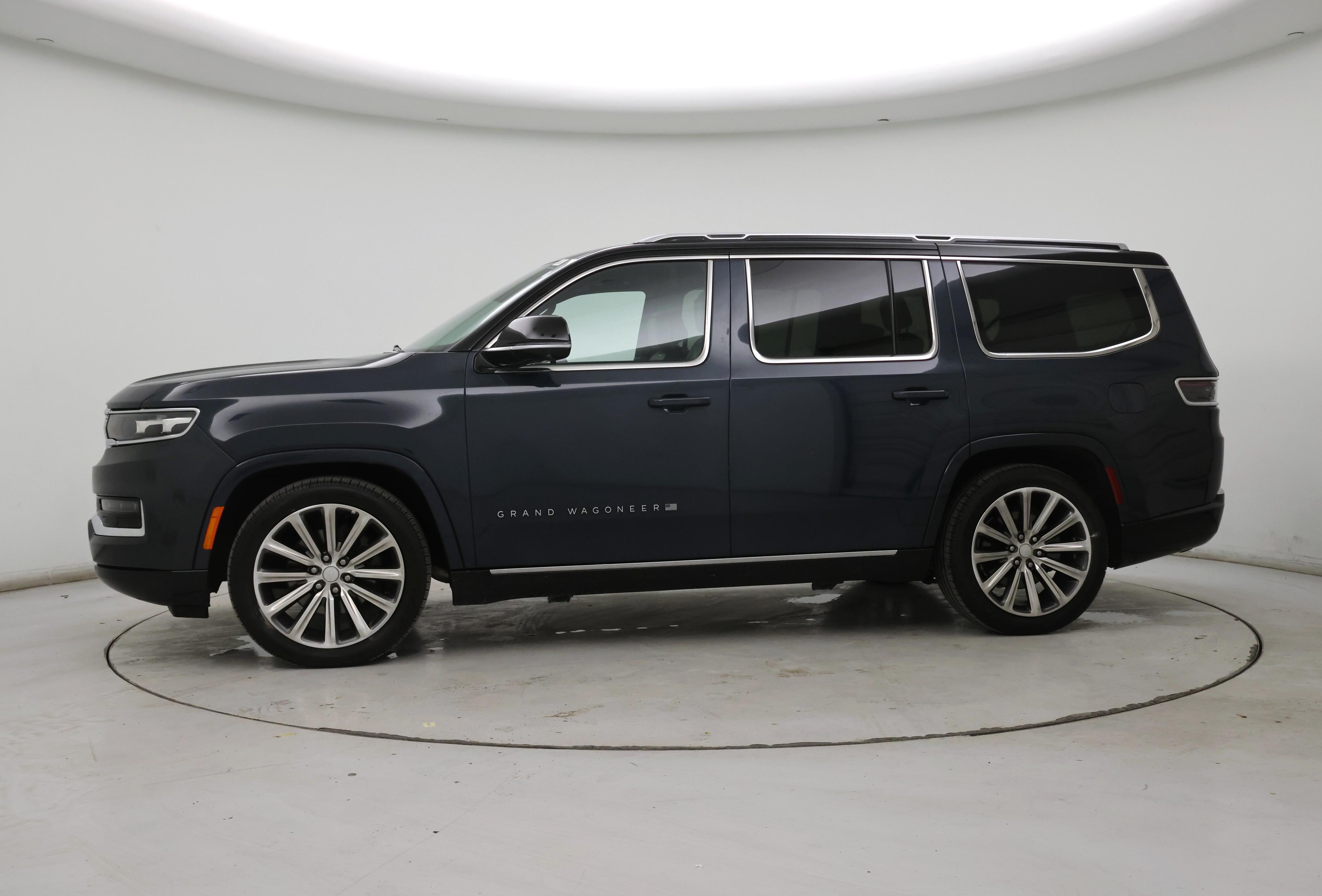Thumbnail: 2023 Jeep Grand Wagoneer - 3