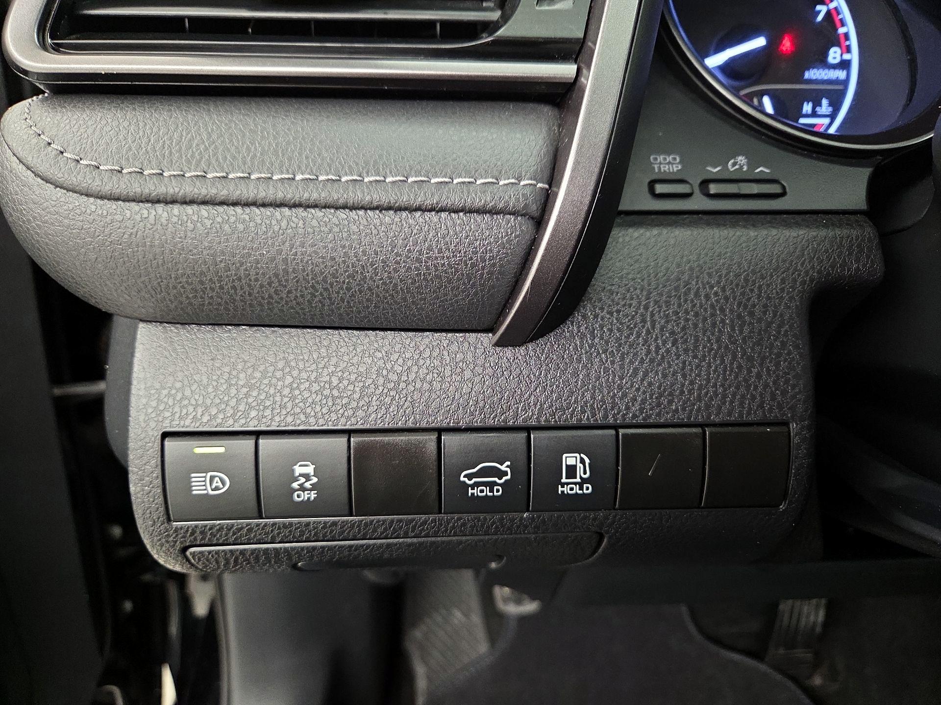 Thumbnail: 2023 Toyota Camry - 13