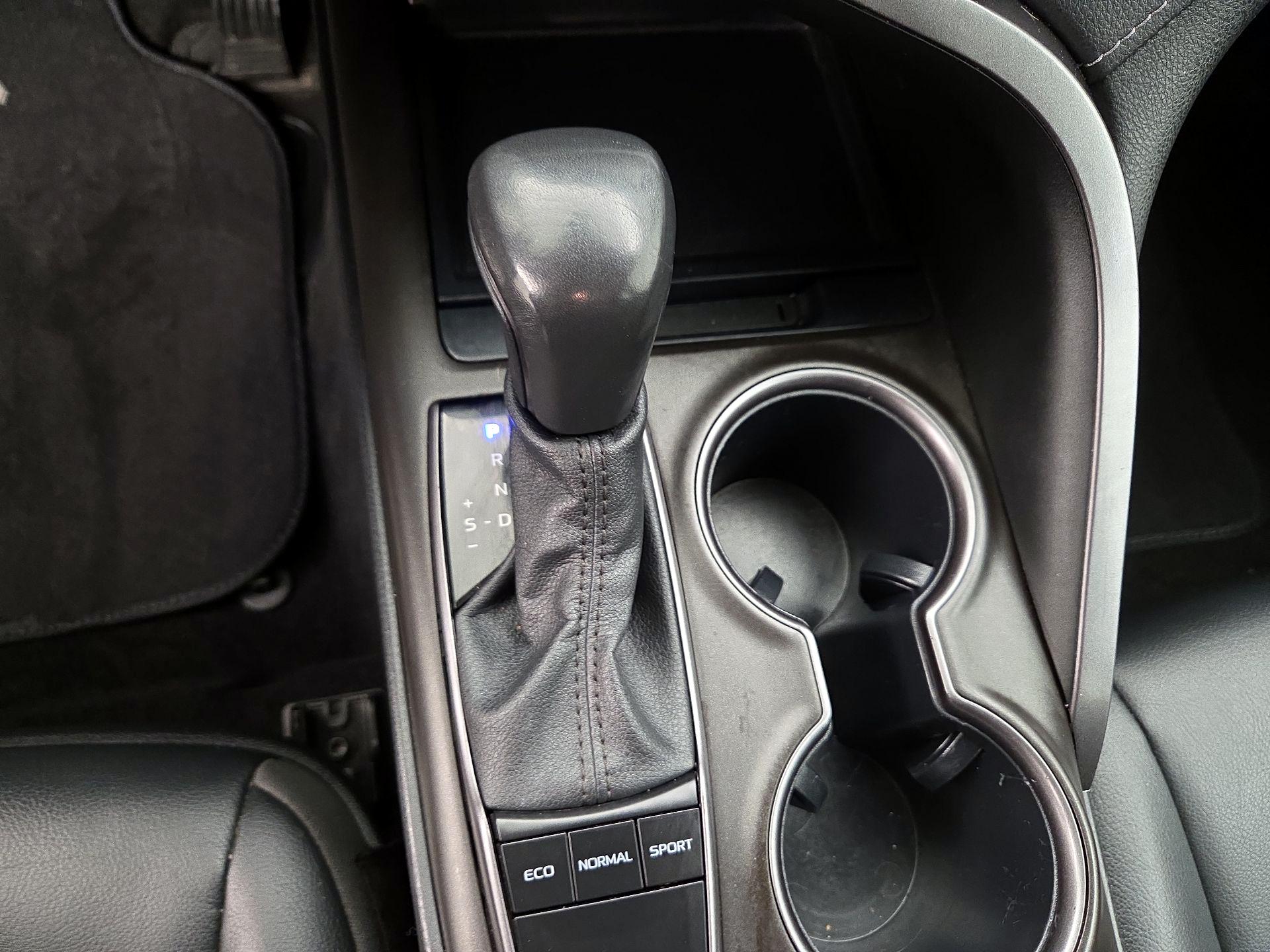 Thumbnail: 2023 Toyota Camry - 17