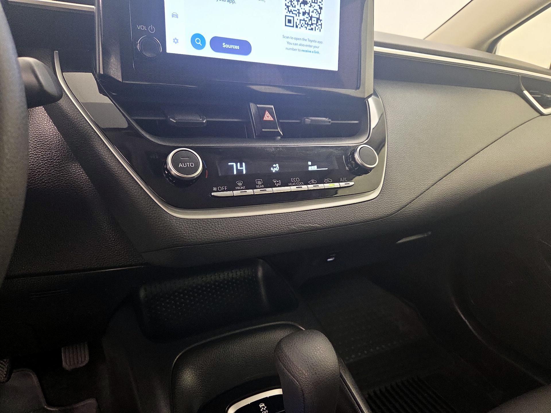 Thumbnail: 2024 Toyota Corolla - 16