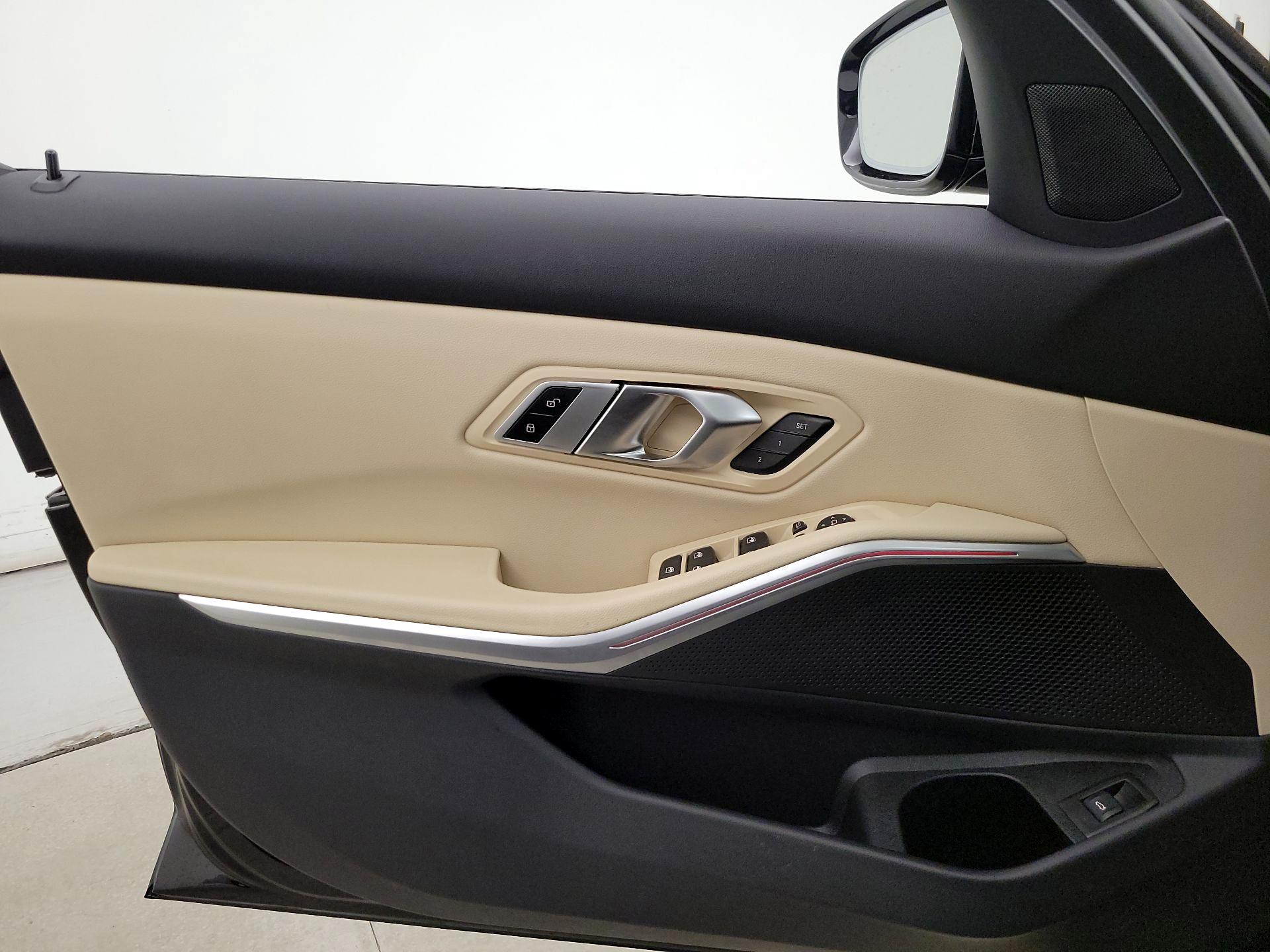 Thumbnail: 2023 BMW 3 Series - 12