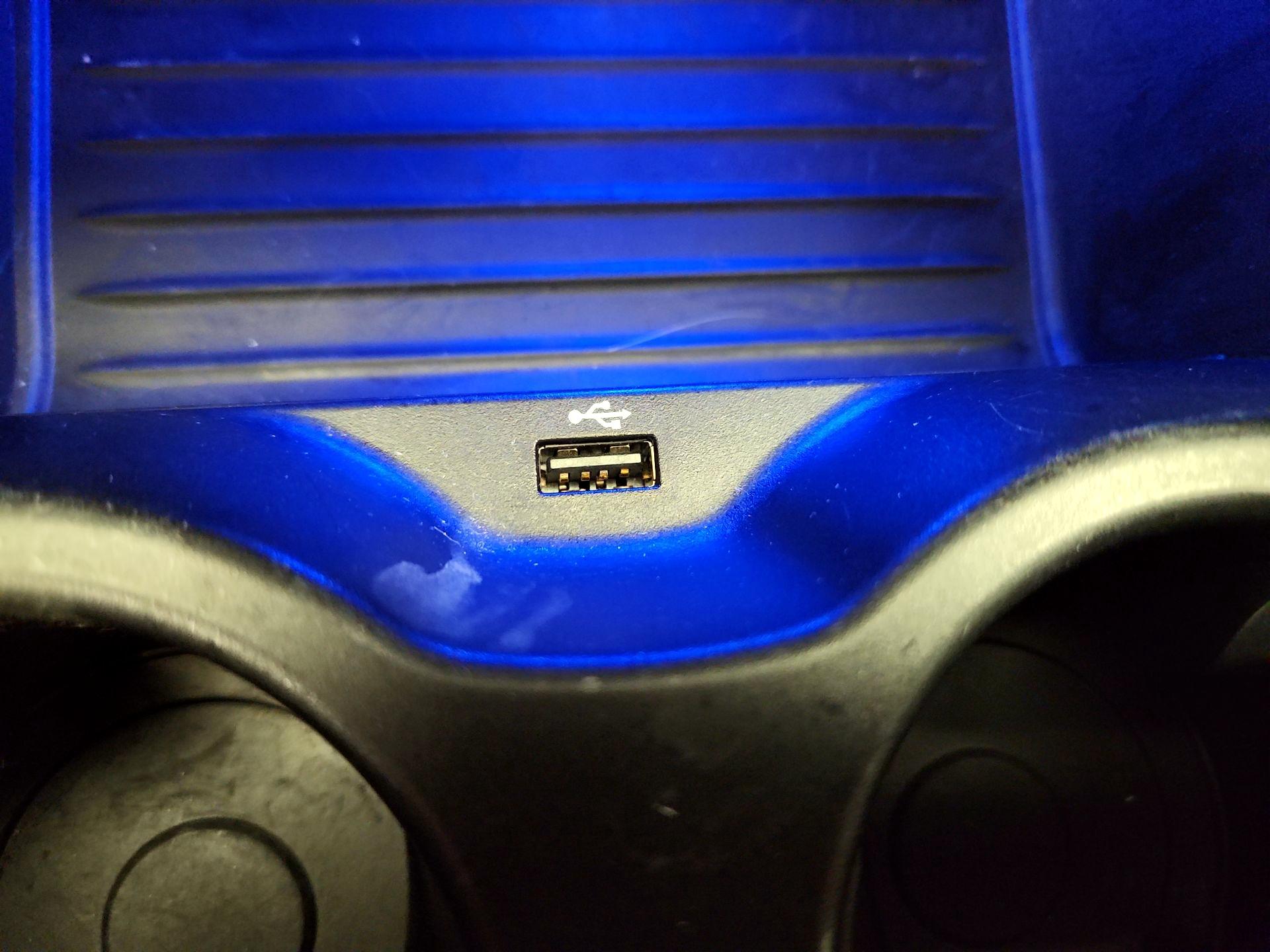 Thumbnail: 2022 BMW 5 Series - 17