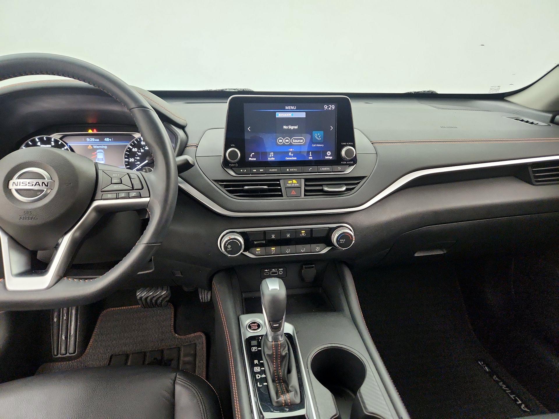 Thumbnail: 2022 Nissan Altima - 9