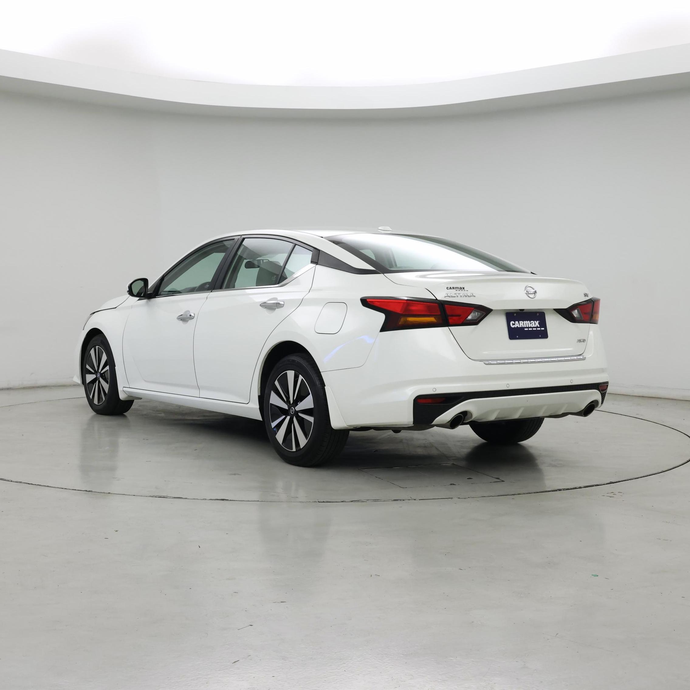 Thumbnail: 2022 Nissan Altima - 2