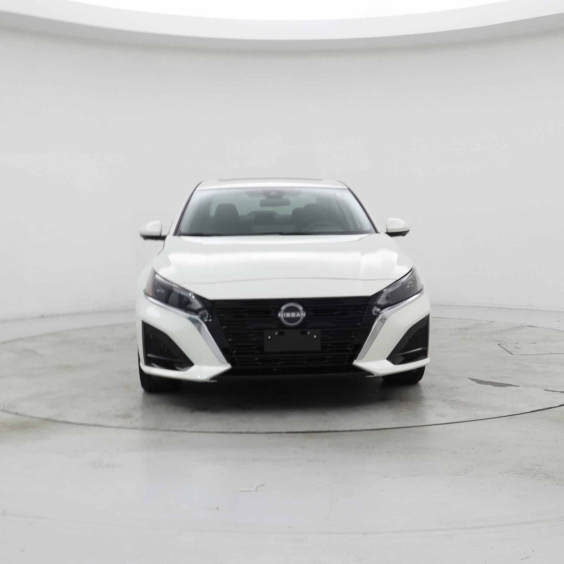 Thumbnail: 2023 Nissan Altima - 5