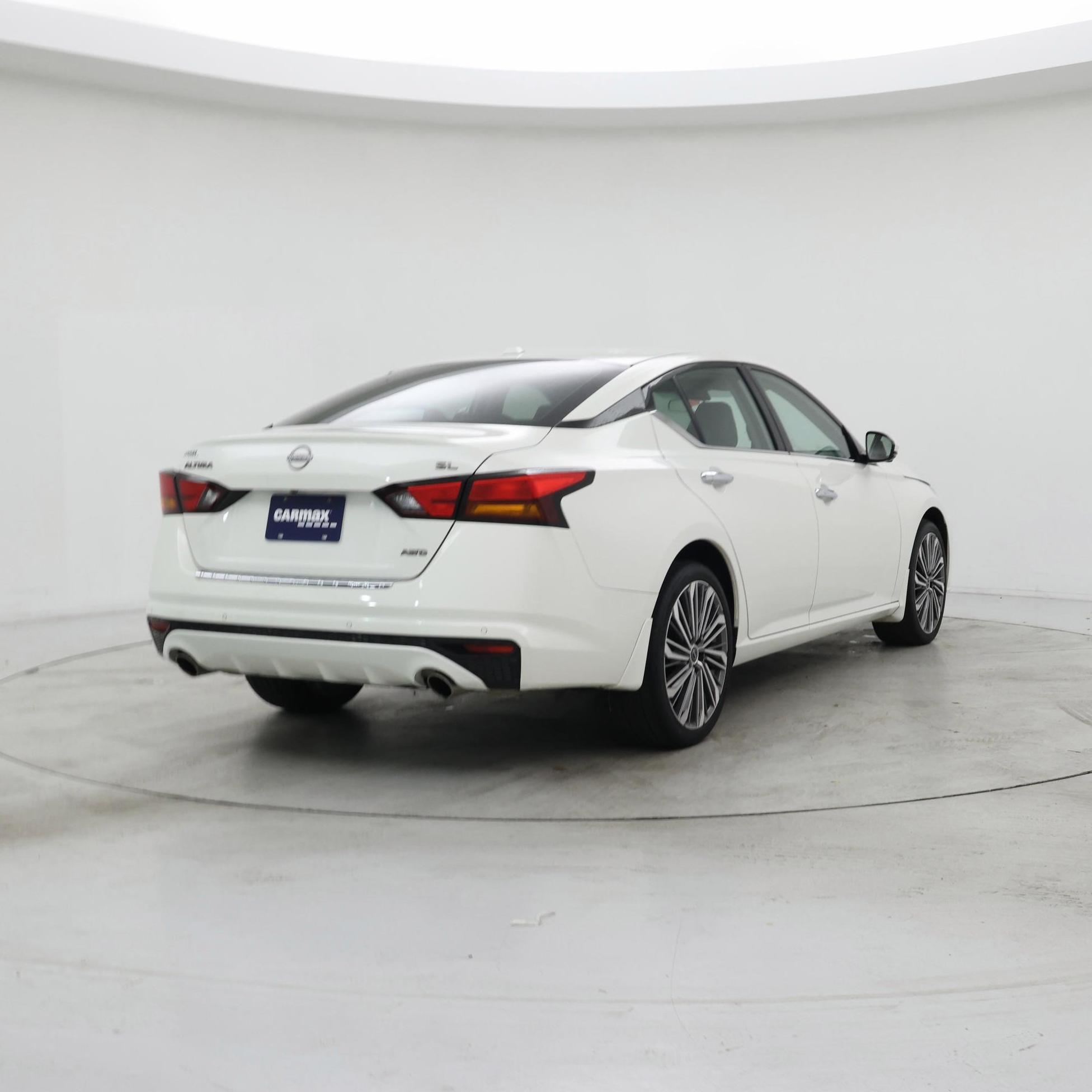 Thumbnail: 2023 Nissan Altima - 8