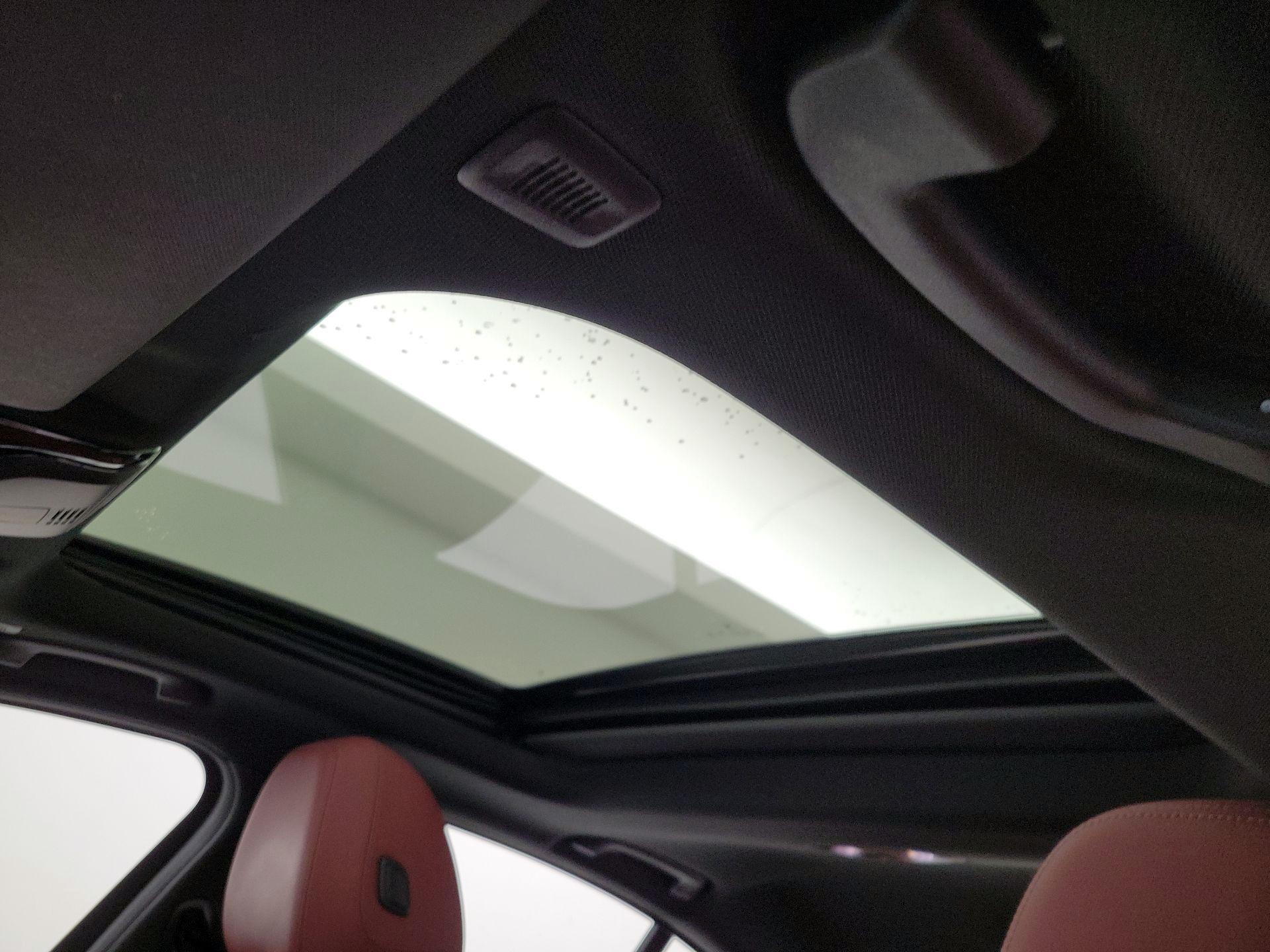 Thumbnail: 2023 BMW 3 Series - 20