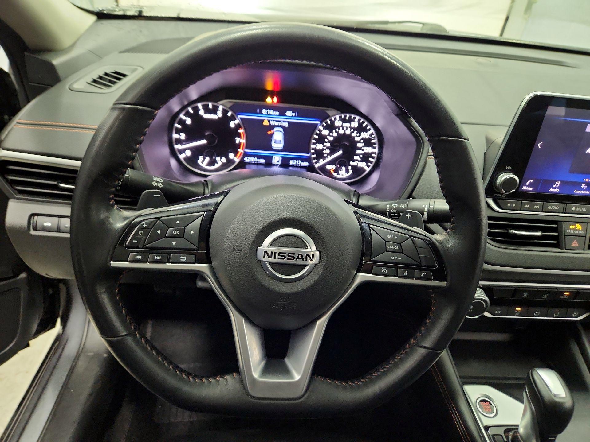 Thumbnail: 2020 Nissan Altima - 10