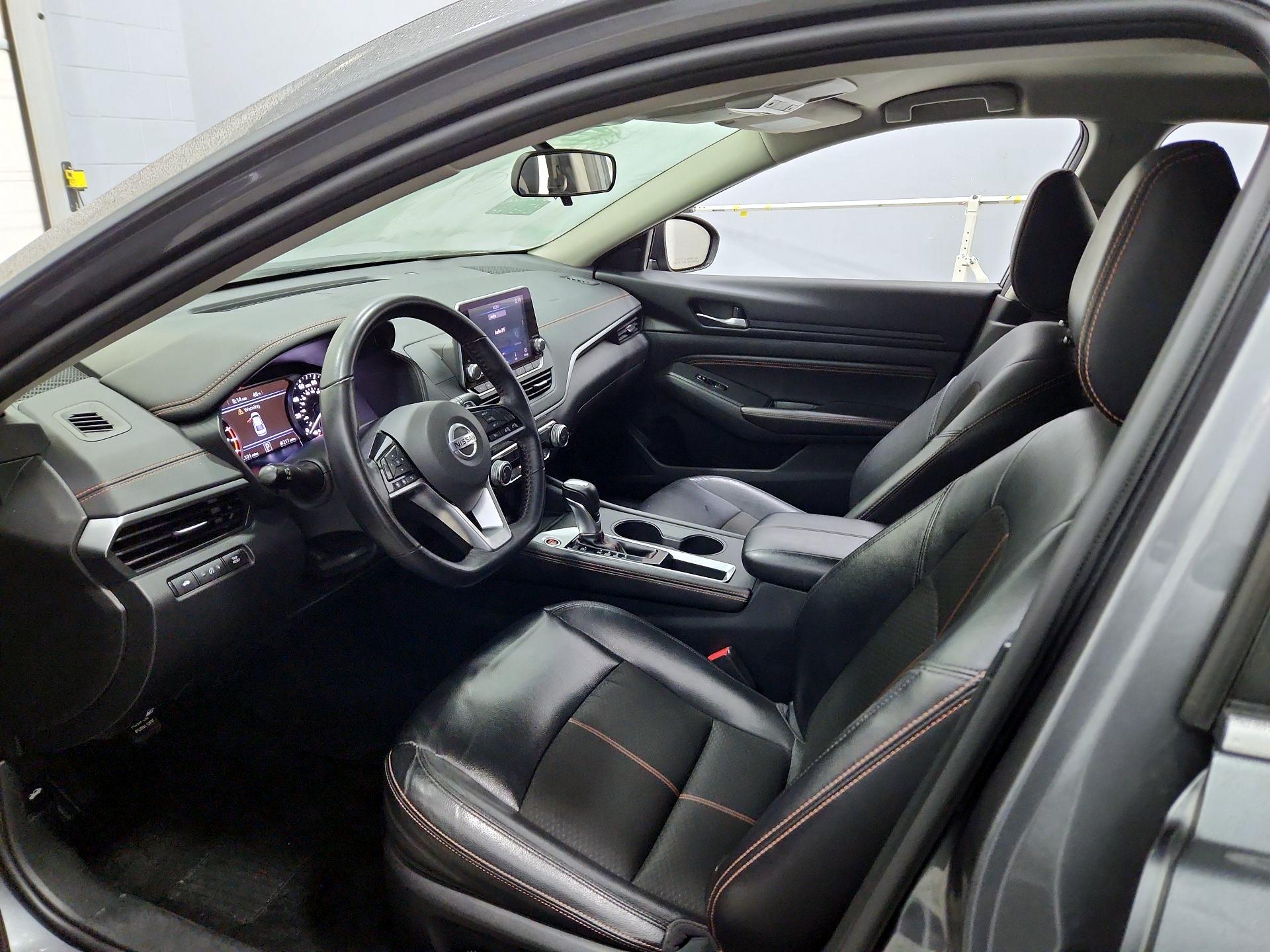 Thumbnail: 2020 Nissan Altima - 11