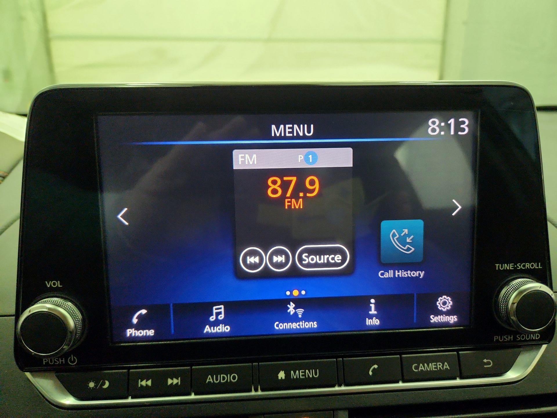 Thumbnail: 2020 Nissan Altima - 15