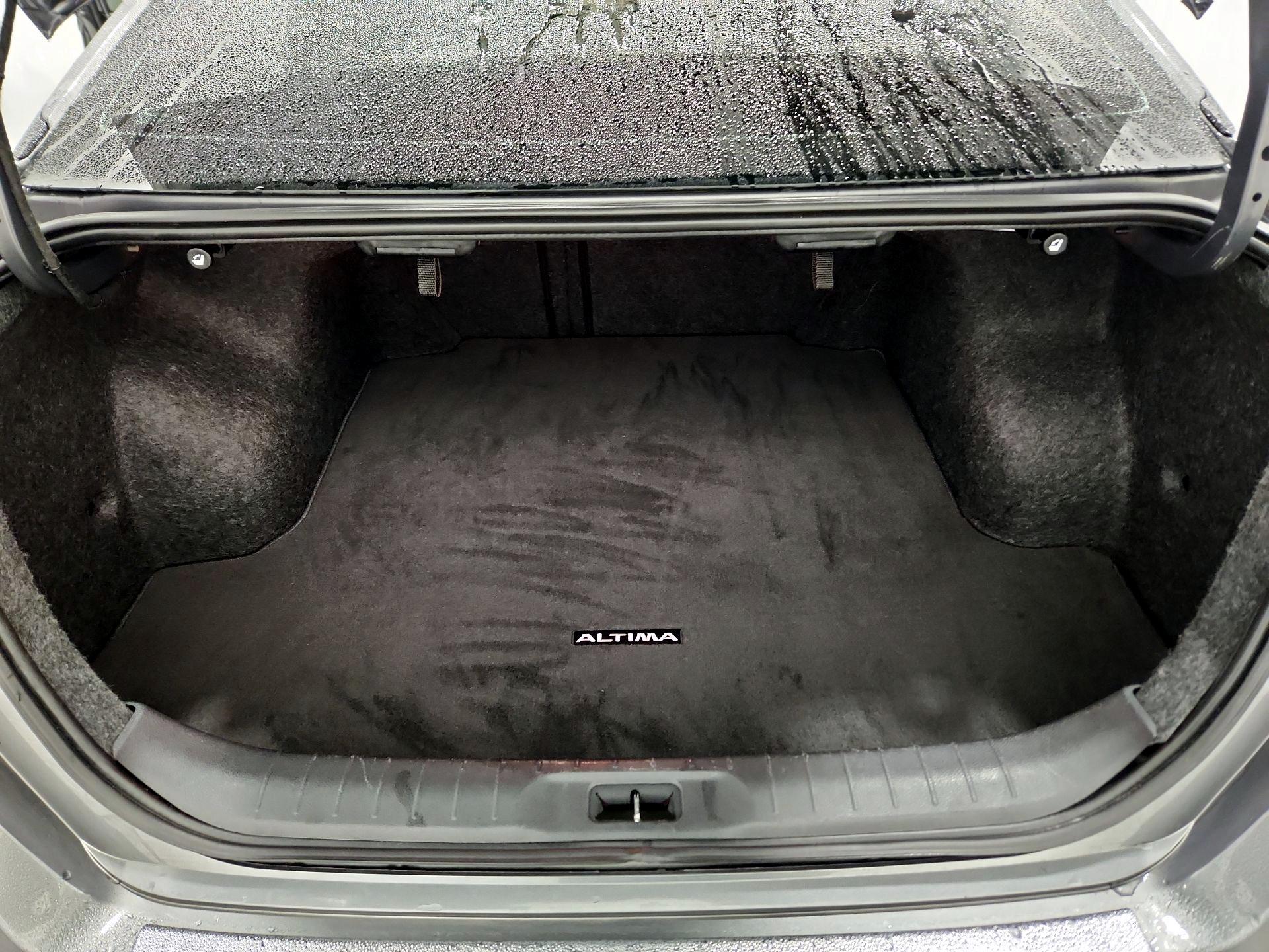 Thumbnail: 2020 Nissan Altima - 20